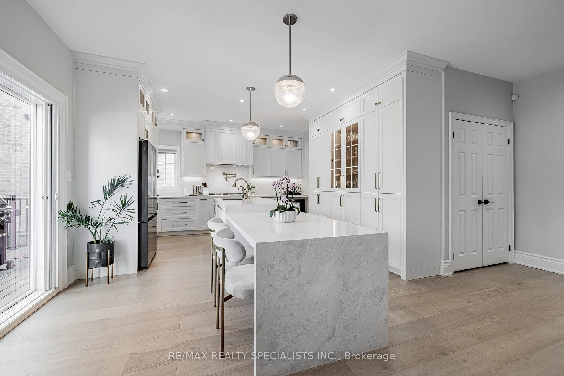 Photo 14 of 2532 Rebecca Street, Oakville, Bronte — HOMEH