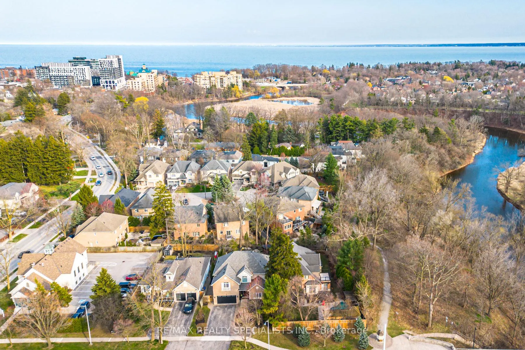 Photo 48 of 2532 Rebecca Street, Oakville, Bronte — HOMEH