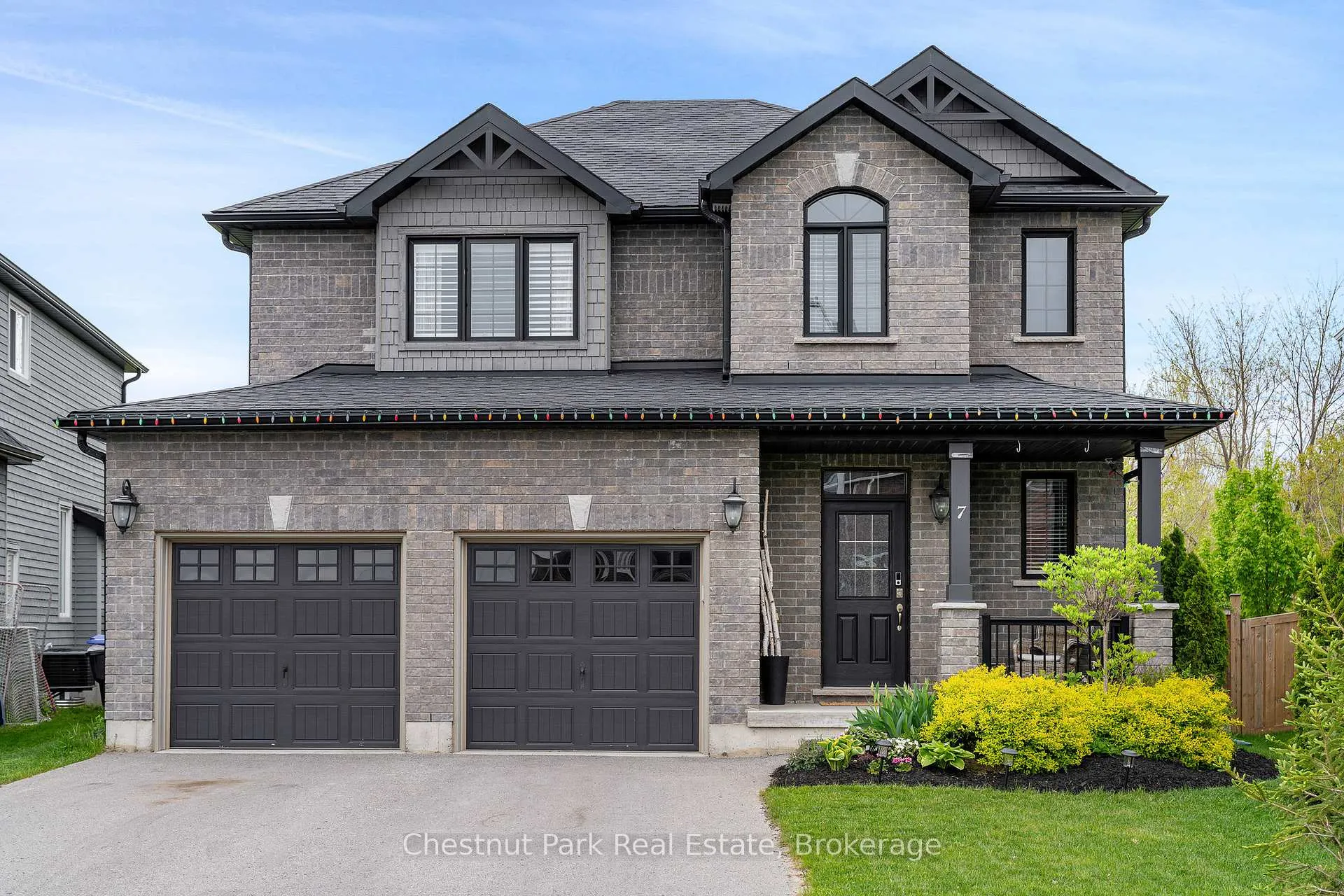 Photo 2 of 7 Gilpin Crescent, Collingwood — HOMEH