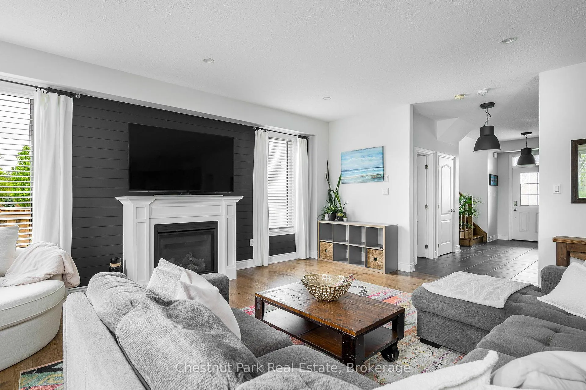 Photo 11 of 7 Gilpin Crescent, Collingwood — HOMEH