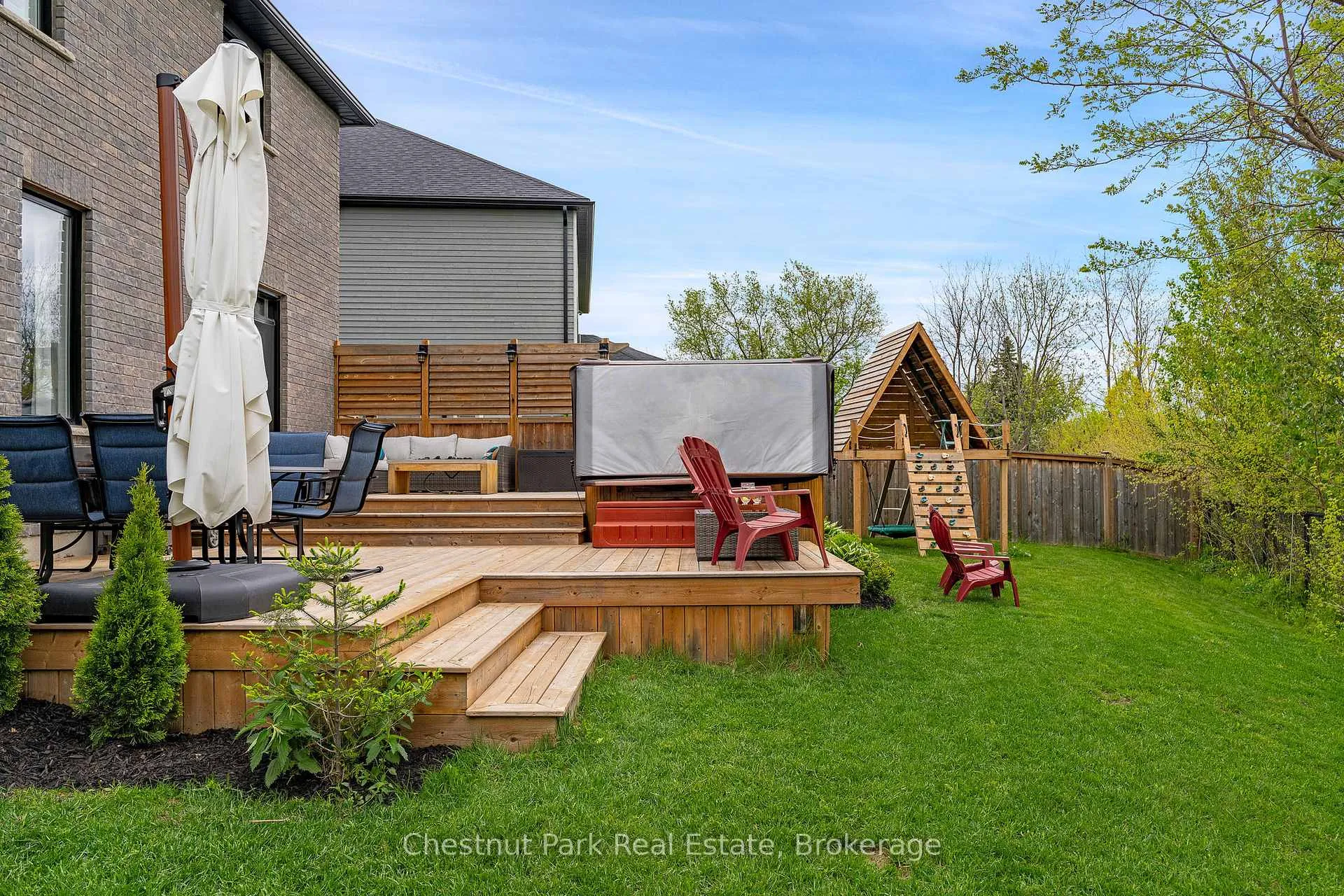 Photo 40 of 7 Gilpin Crescent, Collingwood — HOMEH