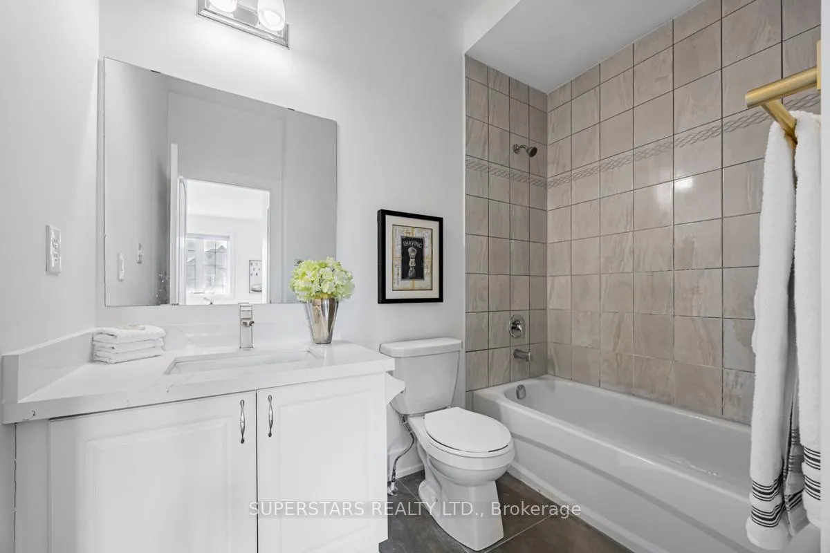 Photo 32 of 2533 Bandsman Crescent, Oshawa, Windfields — HOMEH