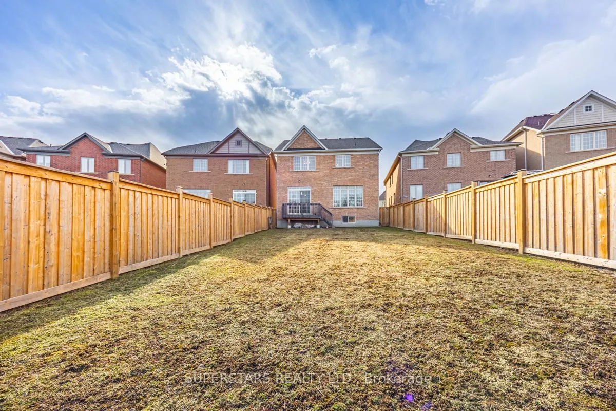 Photo 45 of 2533 Bandsman Crescent, Oshawa, Windfields — HOMEH