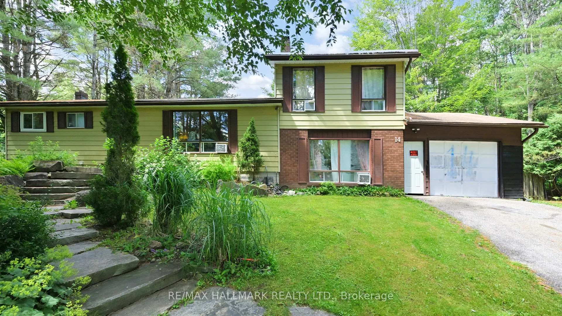 Photo 1 of 14 Sellens Avenue, Bracebridge, Macaulay — HOMEH