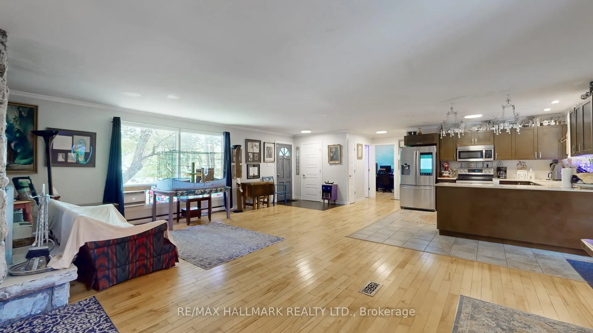 Photo 4 of 14 Sellens Avenue, Bracebridge, Macaulay — HOMEH