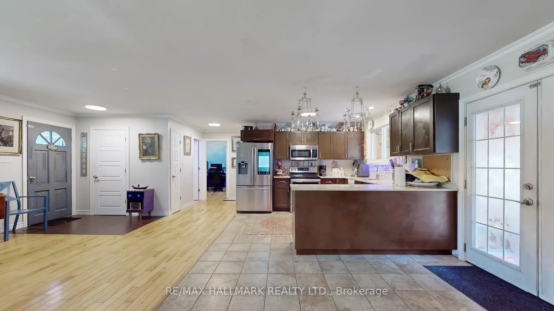 Photo 8 of 14 Sellens Avenue, Bracebridge, Macaulay — HOMEH