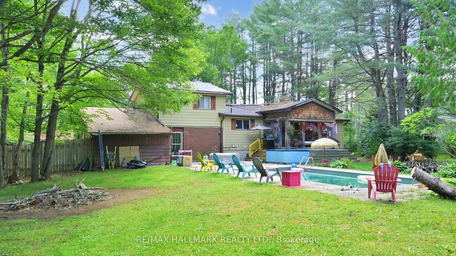 Photo 43 of 14 Sellens Avenue, Bracebridge, Macaulay — HOMEH