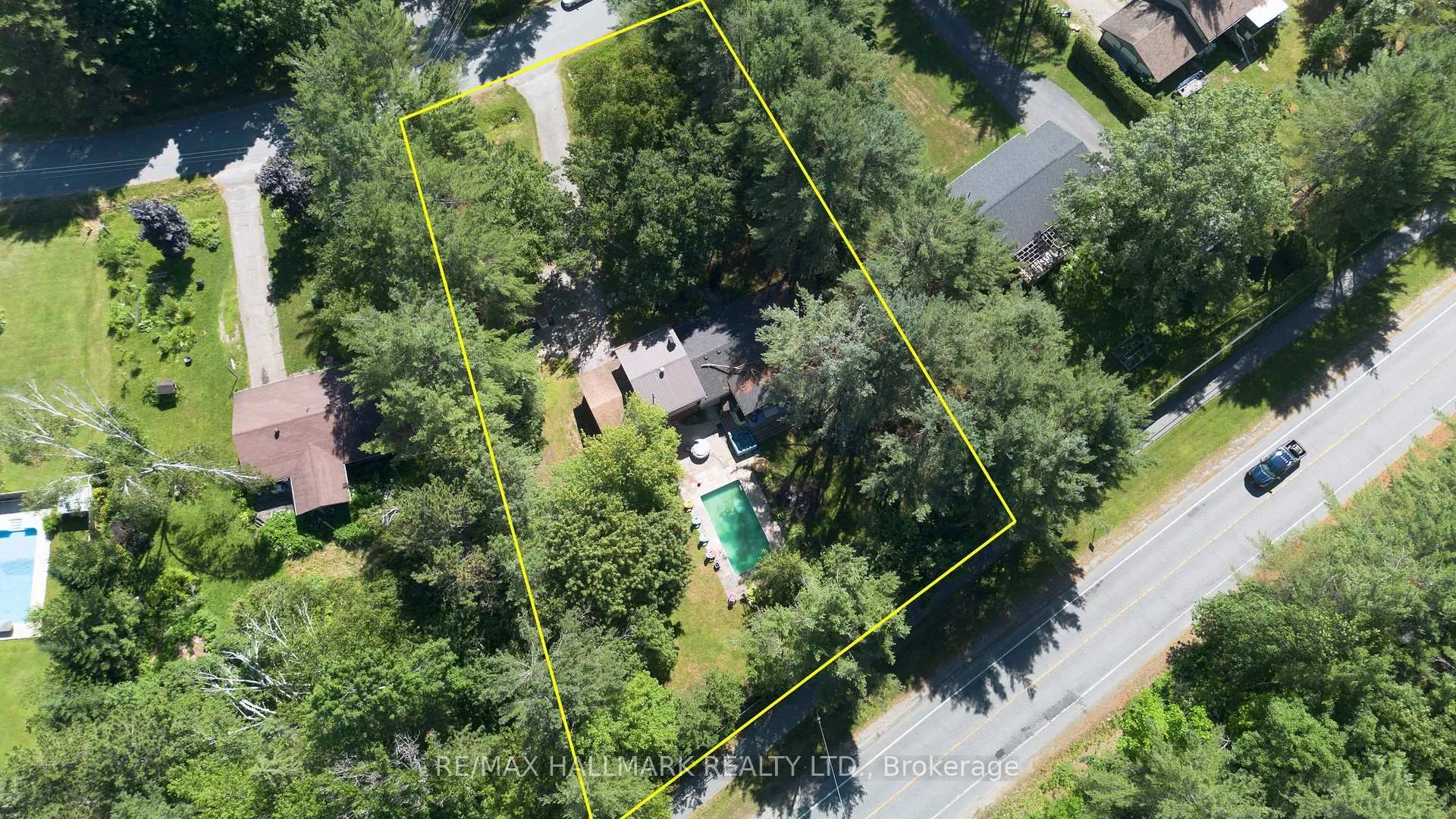 Photo 44 of 14 Sellens Avenue, Bracebridge, Macaulay — HOMEH