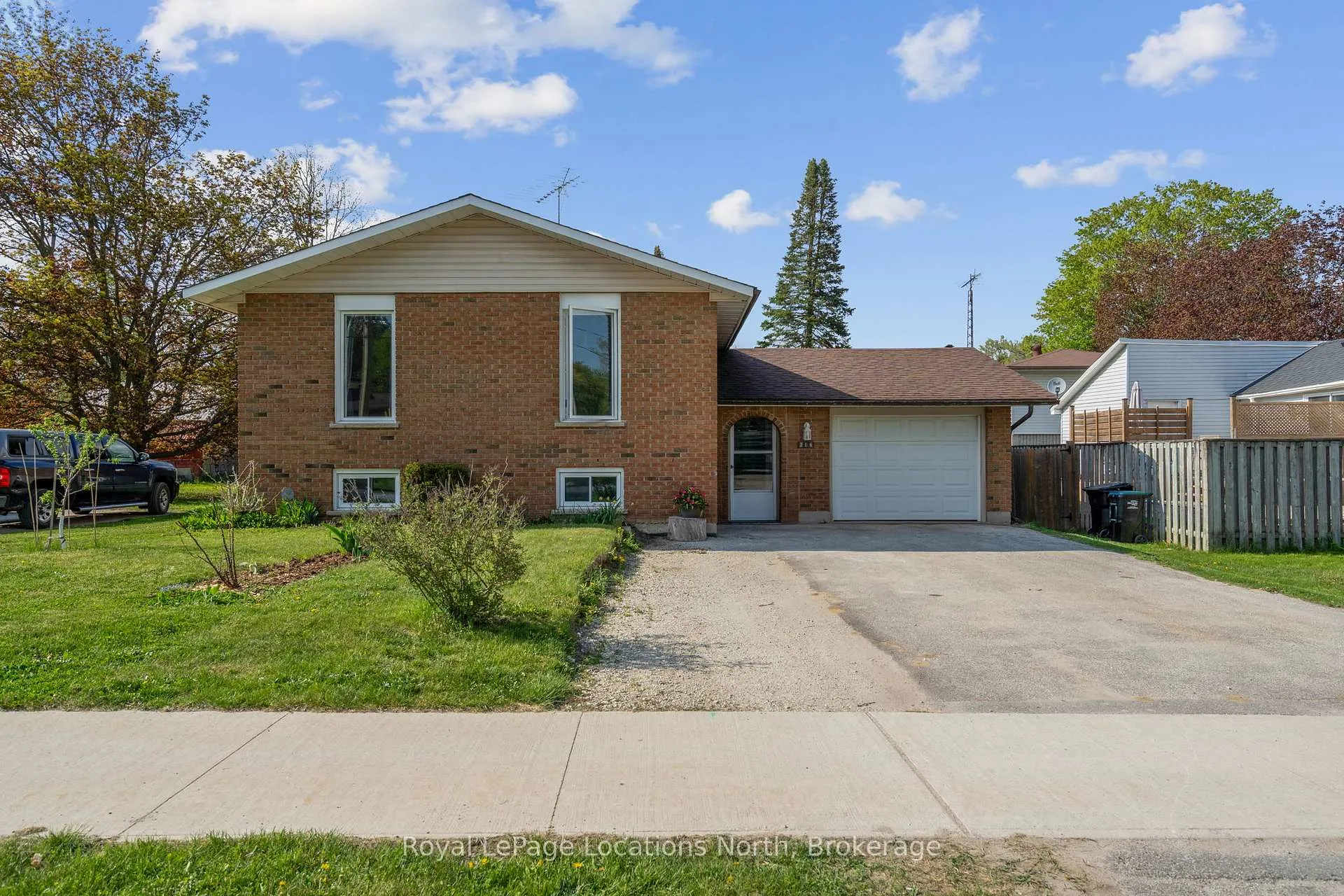 Photo 1 of 214 Sunnidale Street, Clearview, Stayner — HOMEH