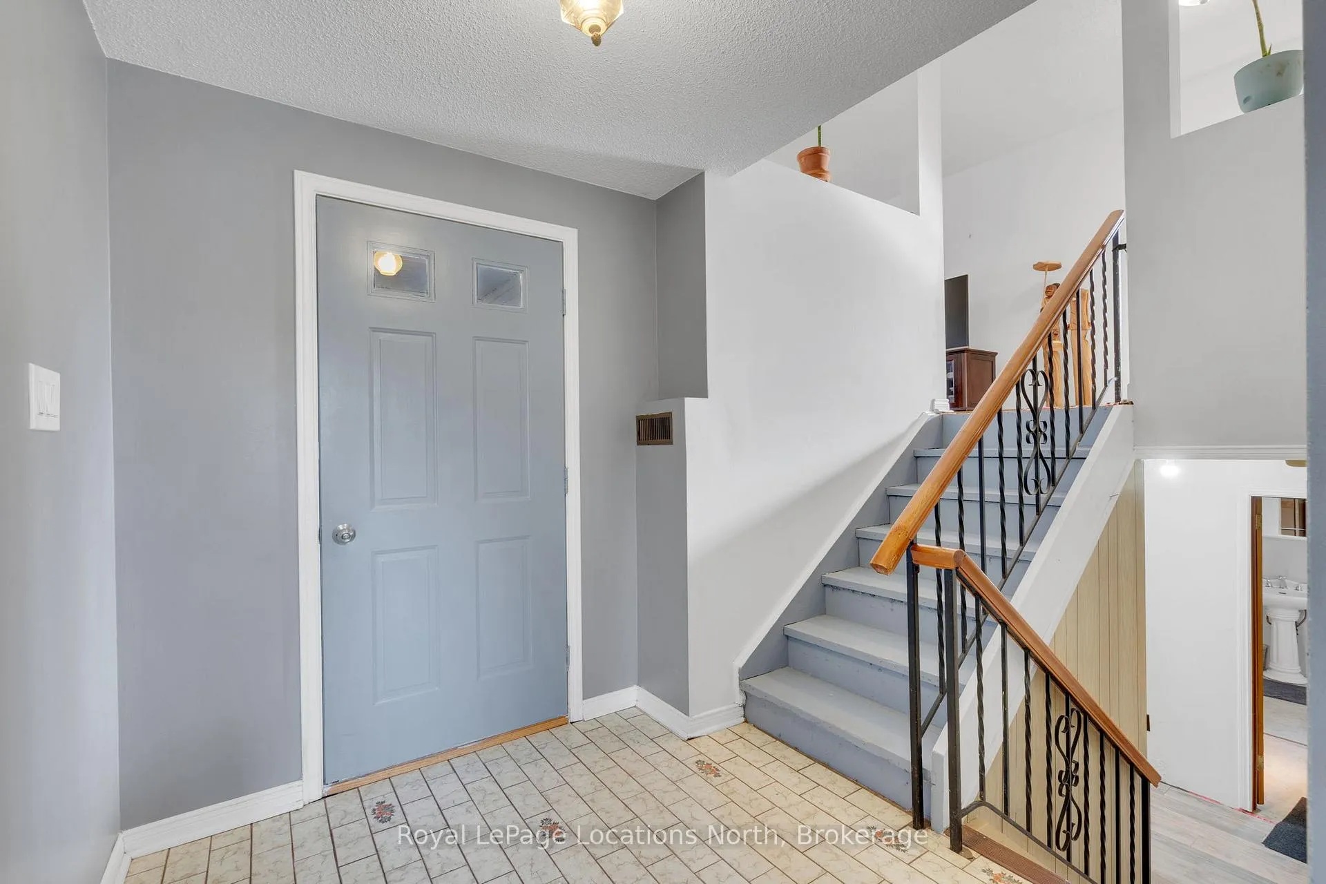 Photo 9 of 214 Sunnidale Street, Clearview, Stayner — HOMEH