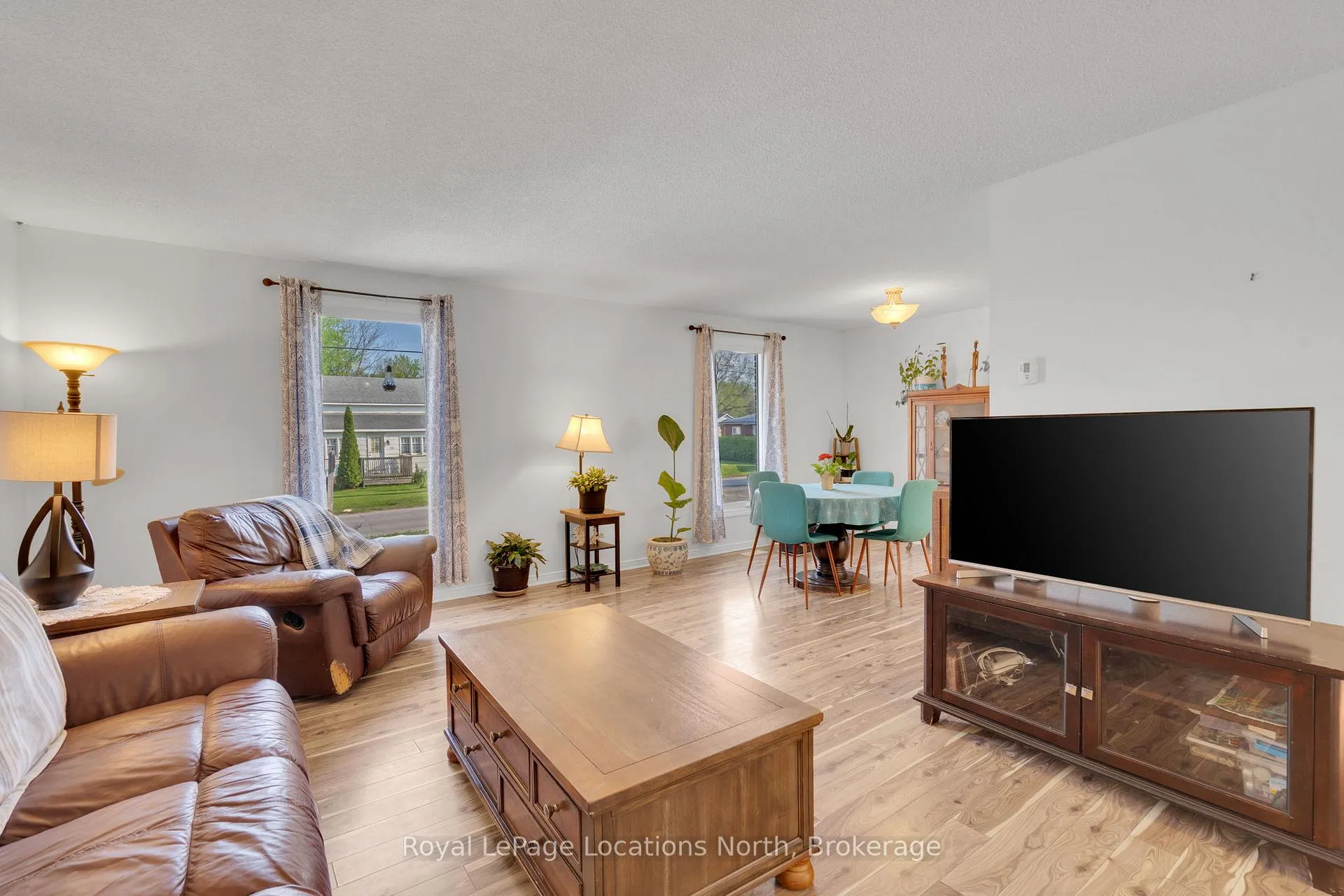 Photo 13 of 214 Sunnidale Street, Clearview, Stayner — HOMEH
