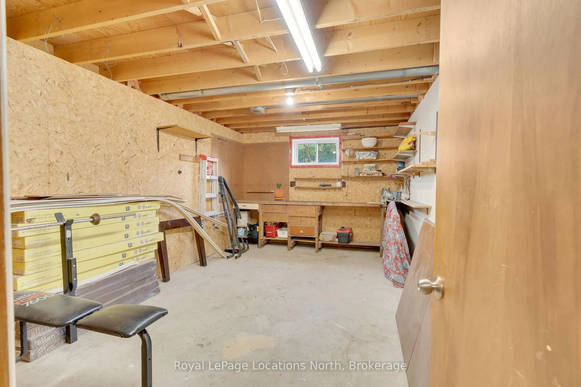 Photo 29 of 214 Sunnidale Street, Clearview, Stayner — HOMEH