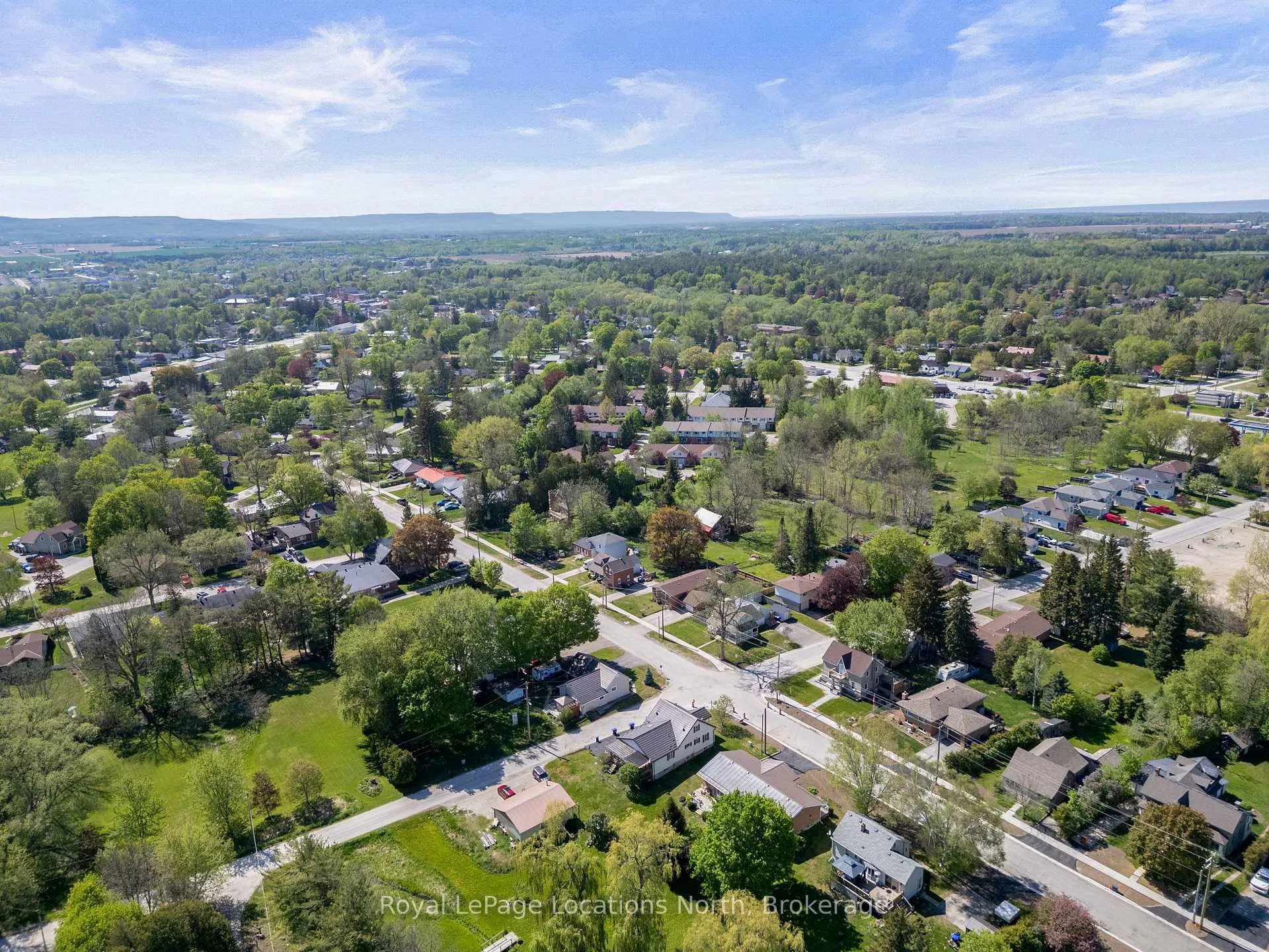 Photo 40 of 214 Sunnidale Street, Clearview, Stayner — HOMEH