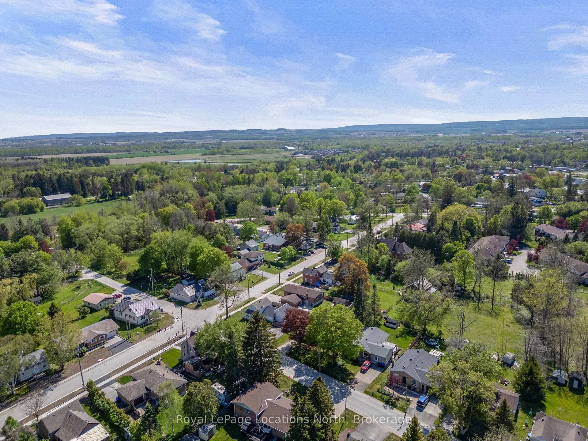 Photo 45 of 214 Sunnidale Street, Clearview, Stayner — HOMEH