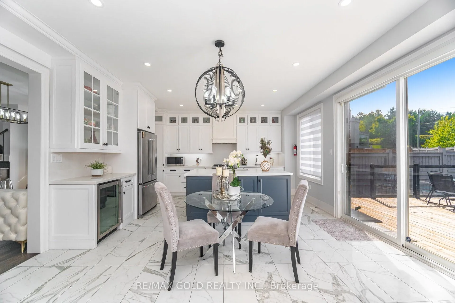 Photo 7 of 10 Donnan Drive W, New Tecumseth, Tottenham — HOMEH