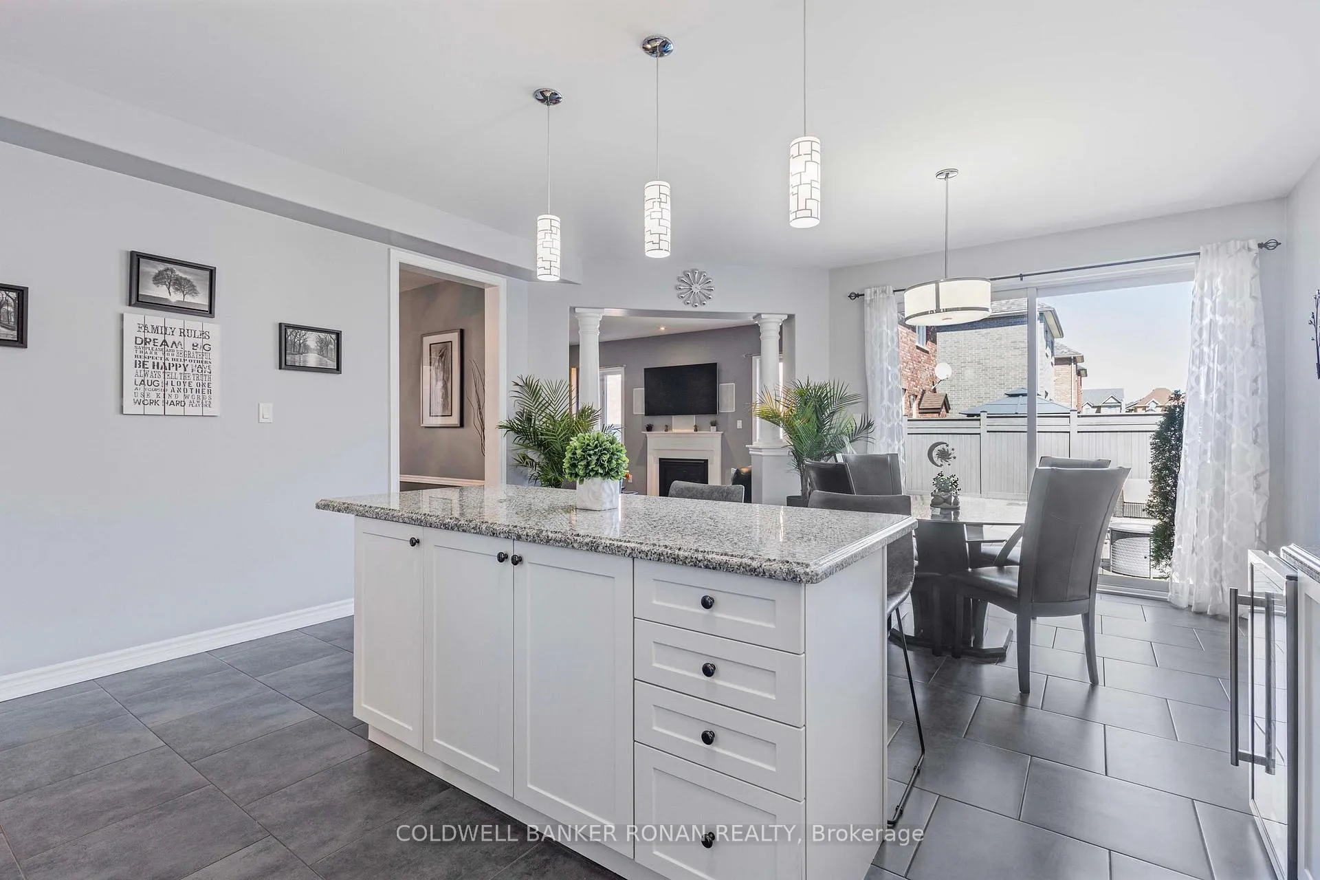 Photo 10 of 215 Eighth Avenue, New Tecumseth, Alliston — HOMEH