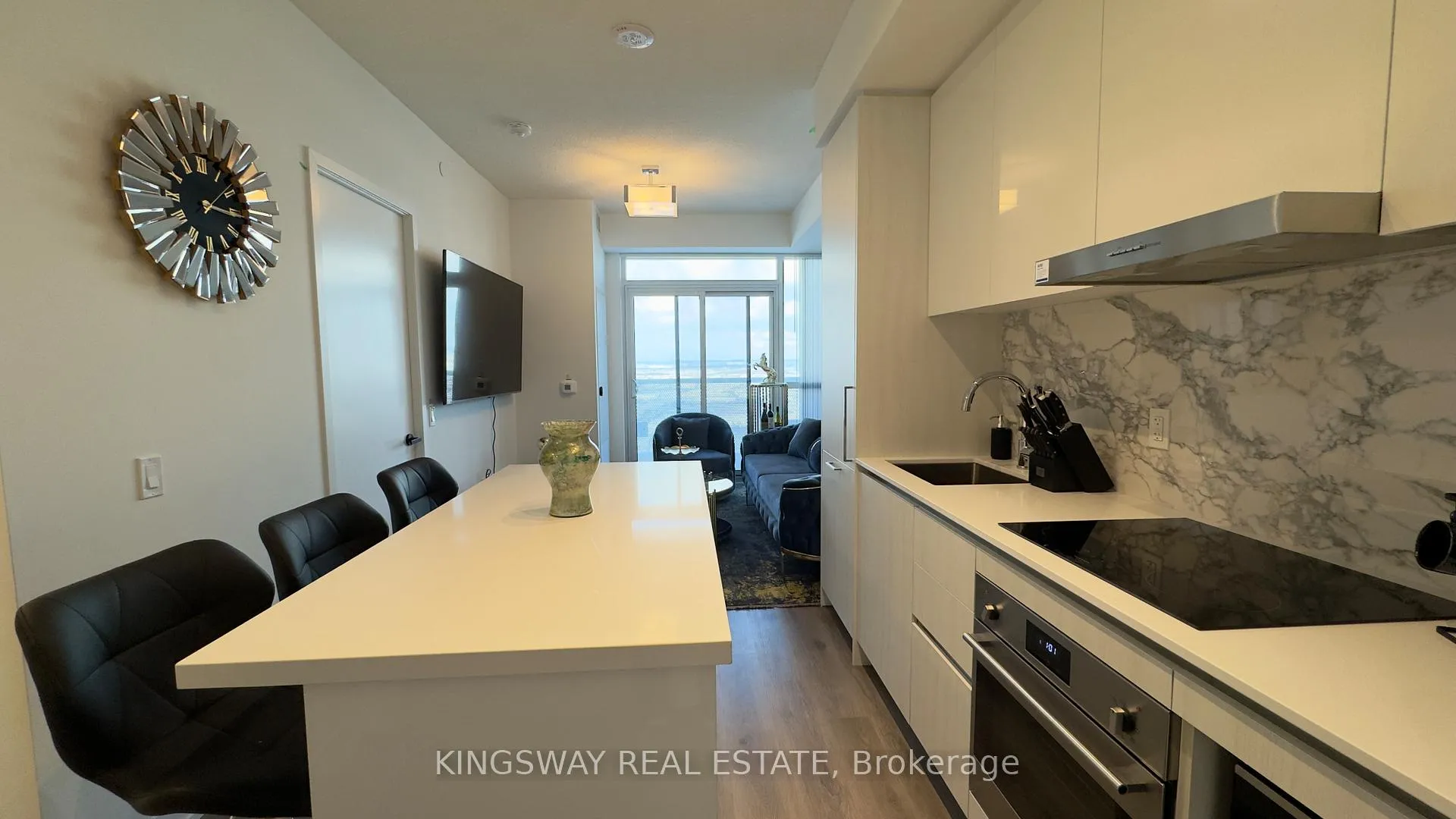 Photo 9 of Unit 5310, 225 Commerce Street, Vaughan, Vaughan Corporate Centre — HOMEH