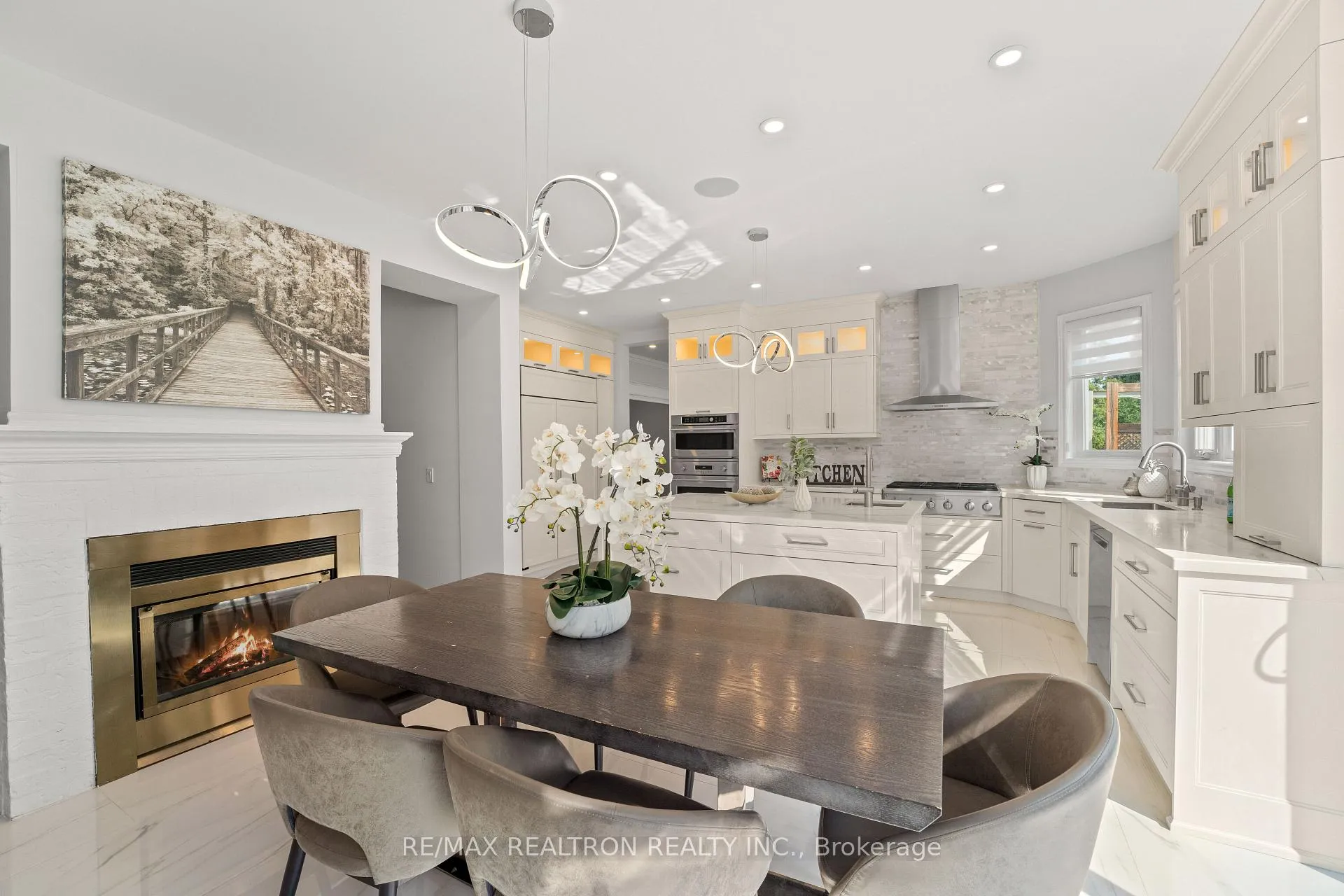 Photo 6 of 37 Oakhurst Drive, Vaughan, Beverley Glen — HOMEH