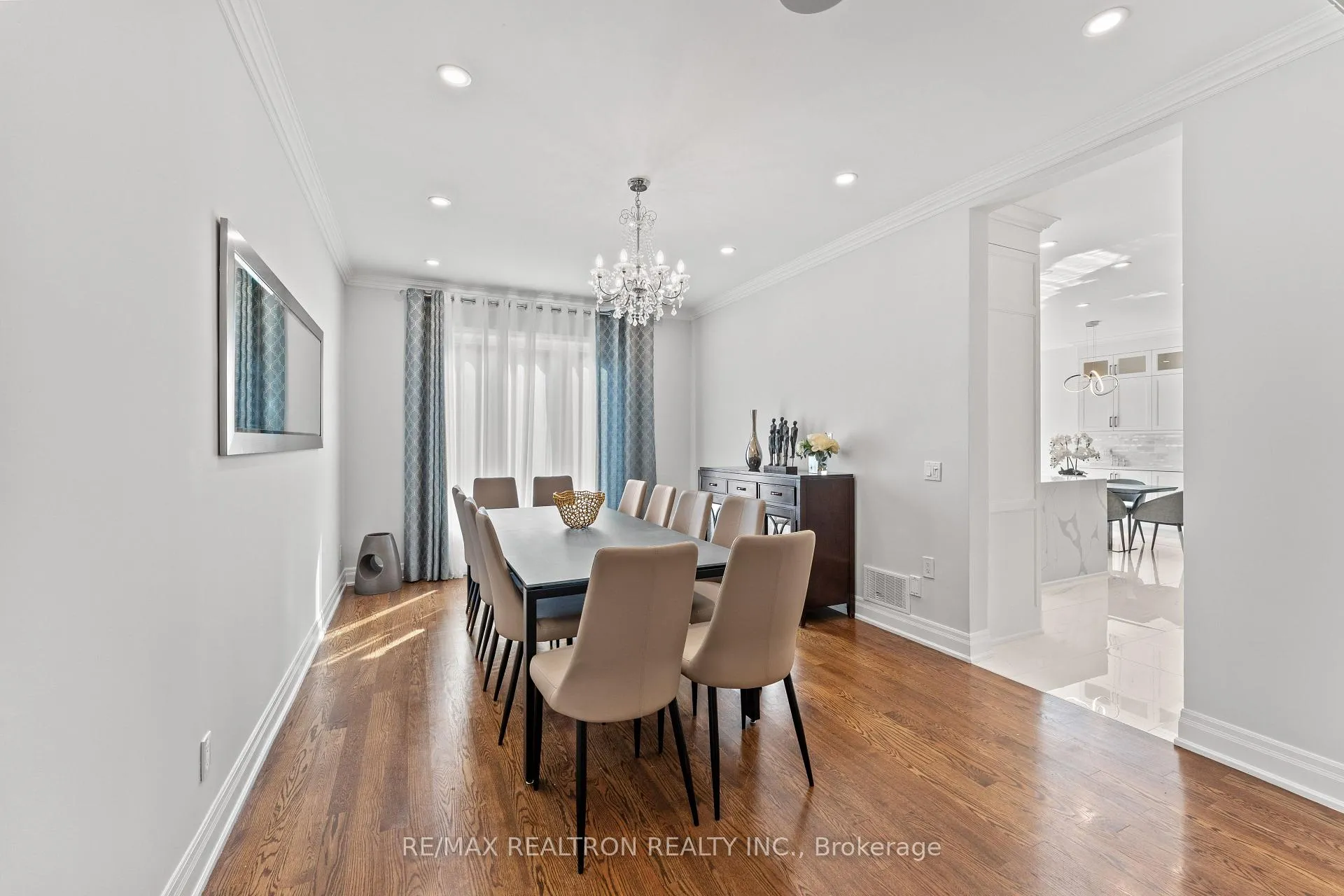 Photo 11 of 37 Oakhurst Drive, Vaughan, Beverley Glen — HOMEH