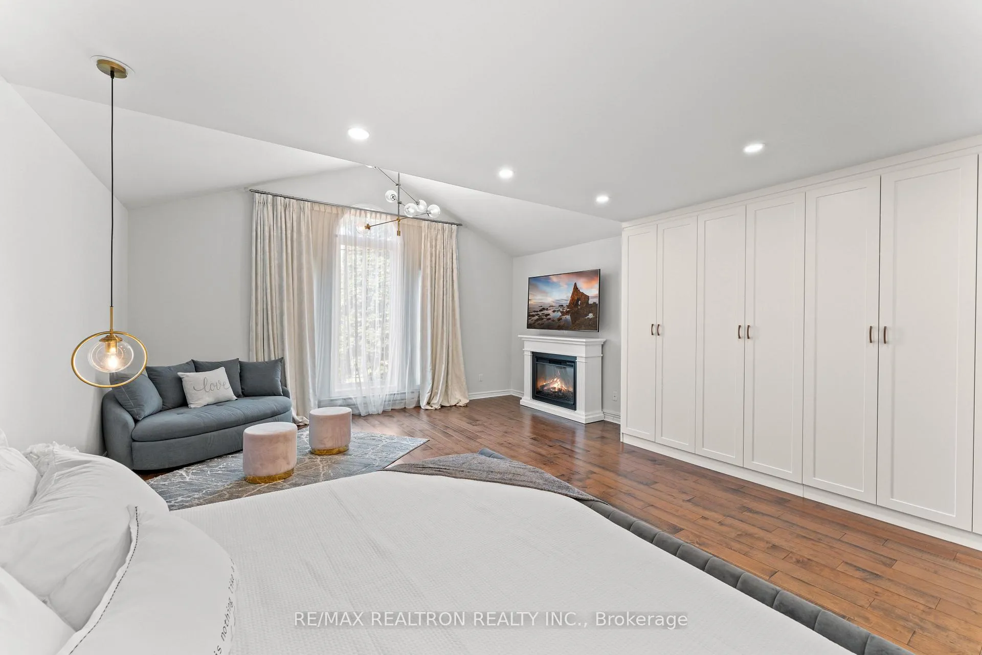 Photo 19 of 37 Oakhurst Drive, Vaughan, Beverley Glen — HOMEH