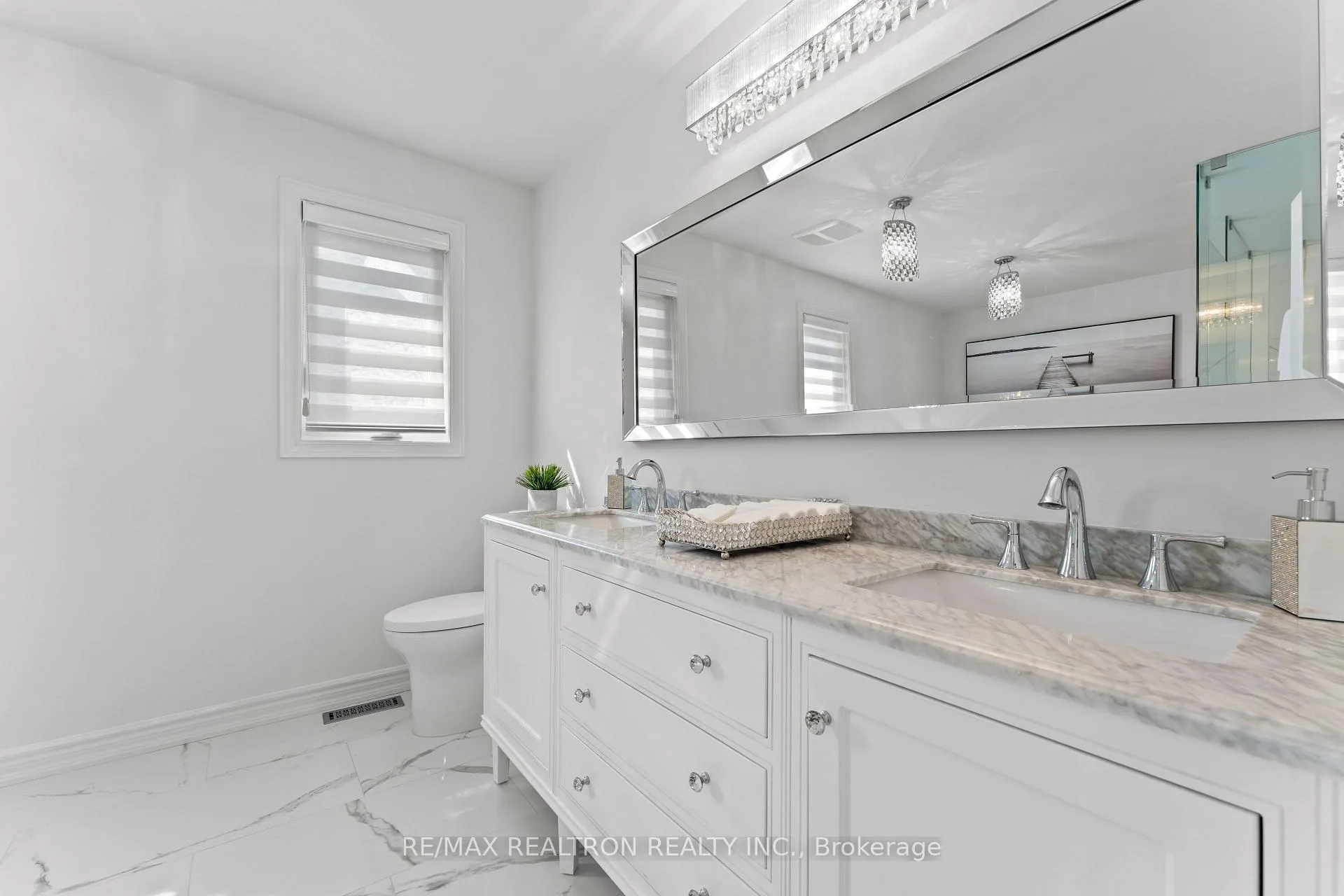 Photo 20 of 37 Oakhurst Drive, Vaughan, Beverley Glen — HOMEH