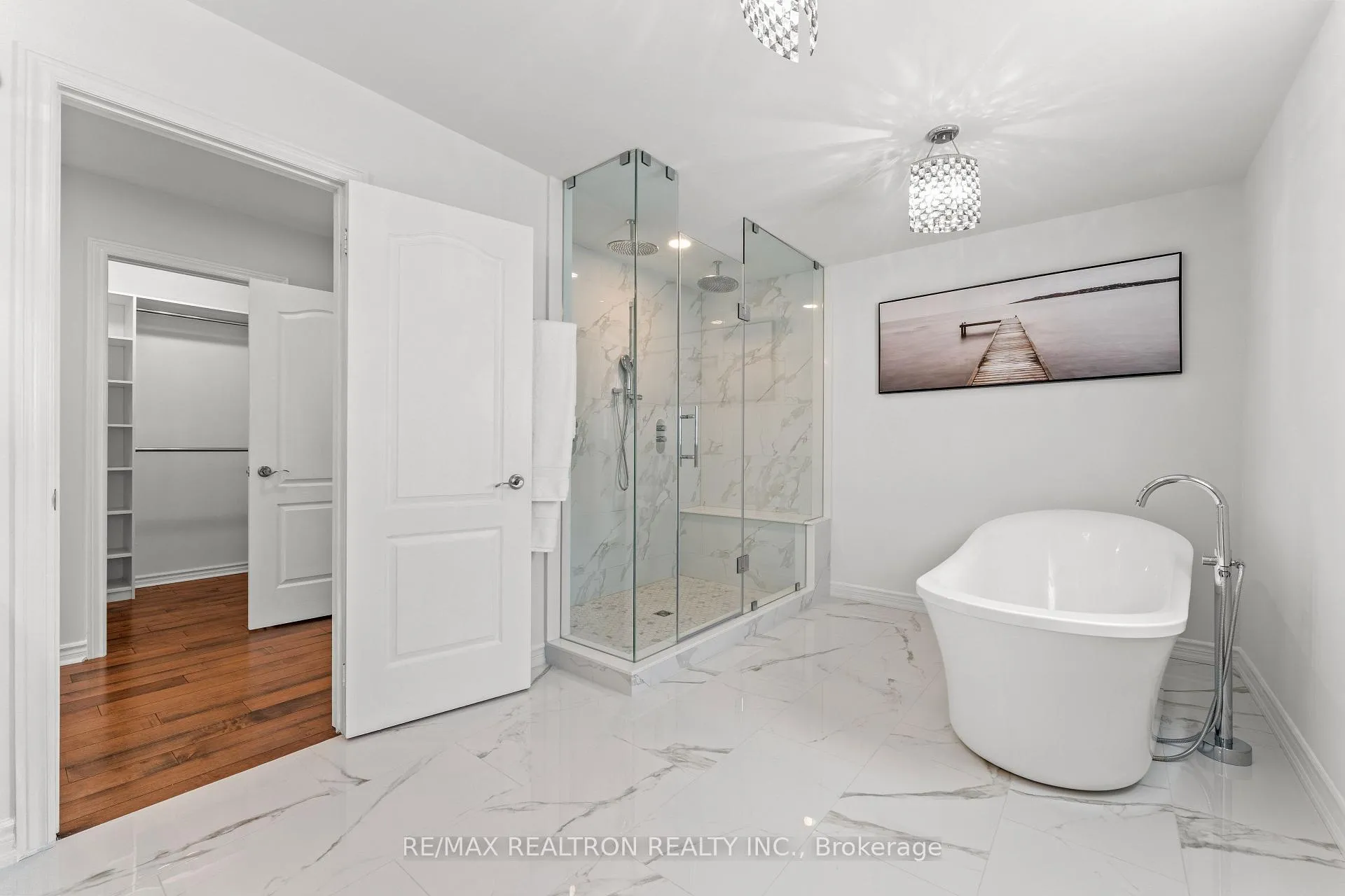 Photo 21 of 37 Oakhurst Drive, Vaughan, Beverley Glen — HOMEH