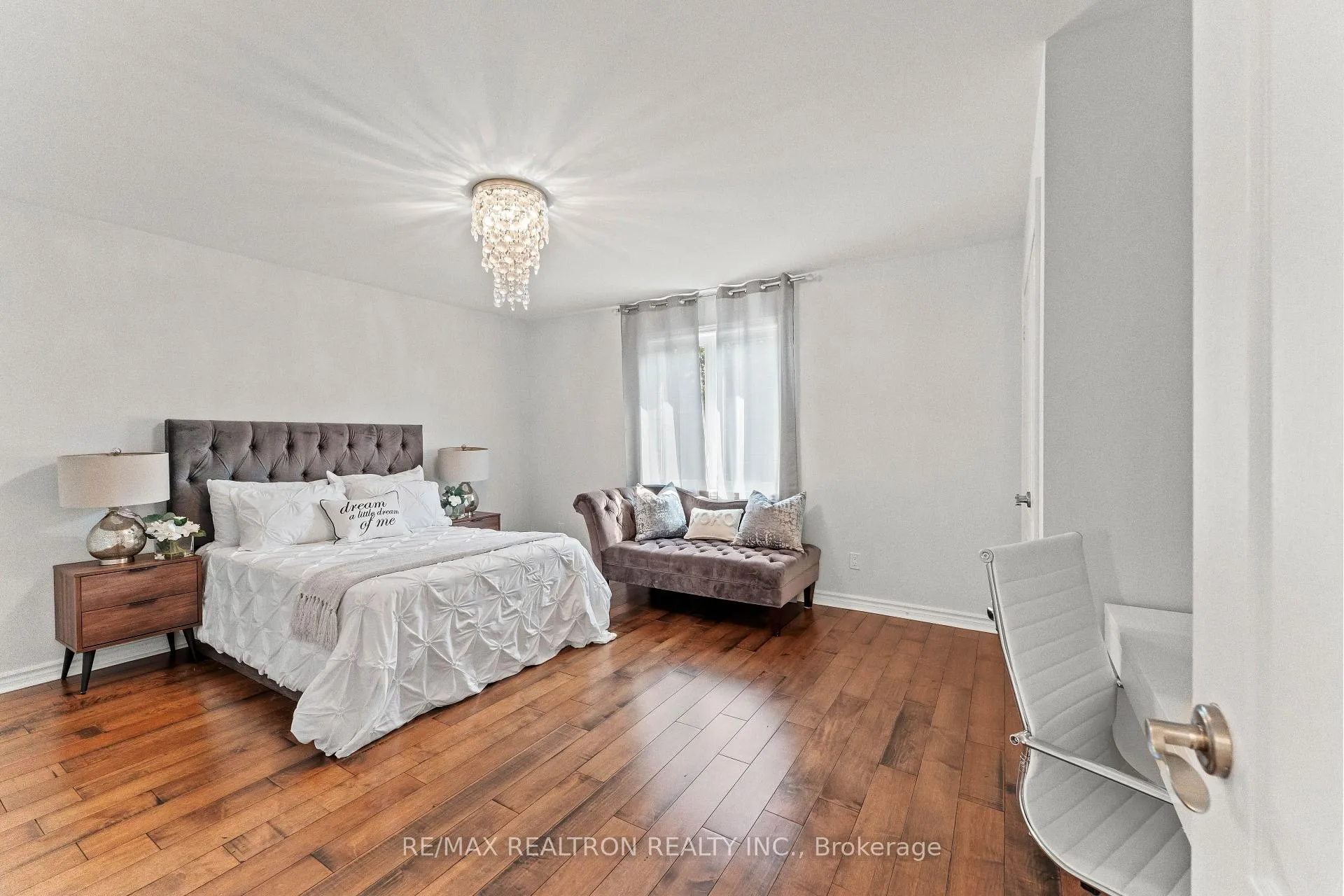 Photo 23 of 37 Oakhurst Drive, Vaughan, Beverley Glen — HOMEH