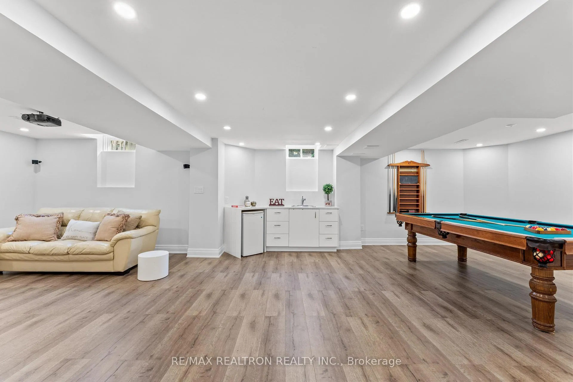 Photo 35 of 37 Oakhurst Drive, Vaughan, Beverley Glen — HOMEH