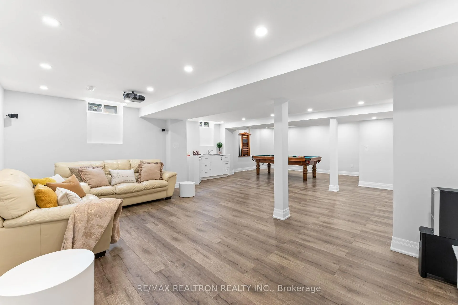 Photo 36 of 37 Oakhurst Drive, Vaughan, Beverley Glen — HOMEH