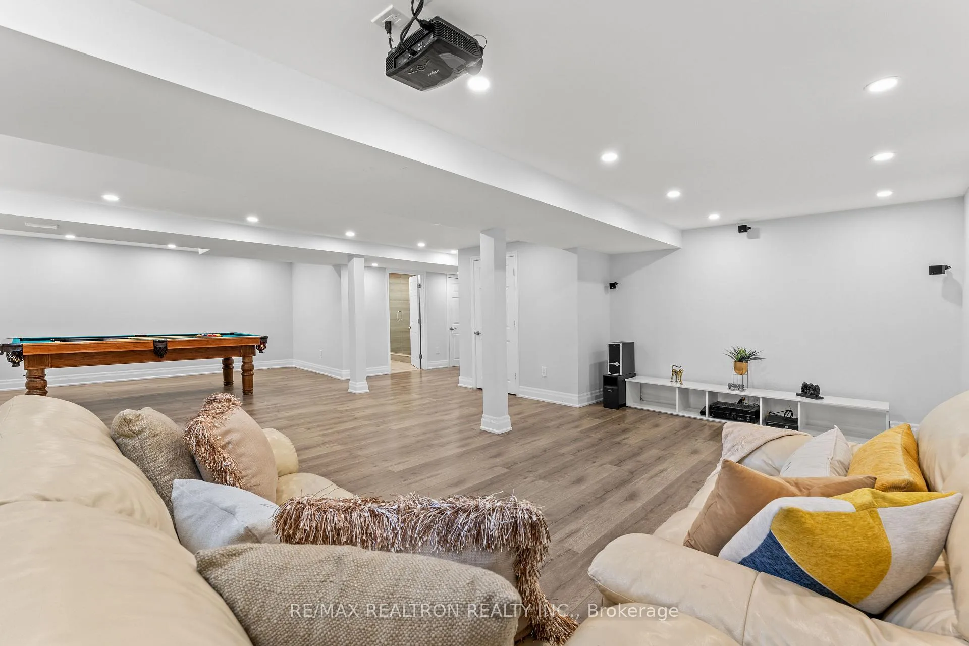 Photo 37 of 37 Oakhurst Drive, Vaughan, Beverley Glen — HOMEH