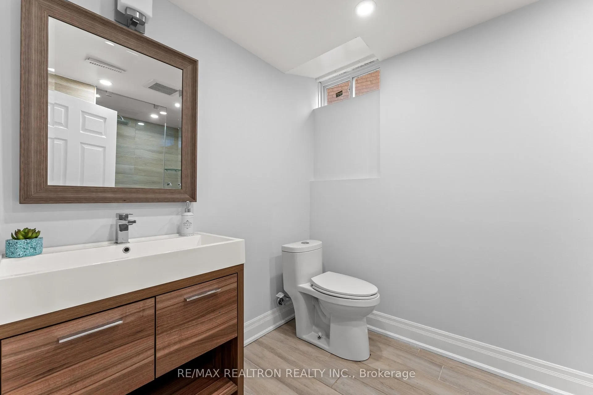 Photo 38 of 37 Oakhurst Drive, Vaughan, Beverley Glen — HOMEH