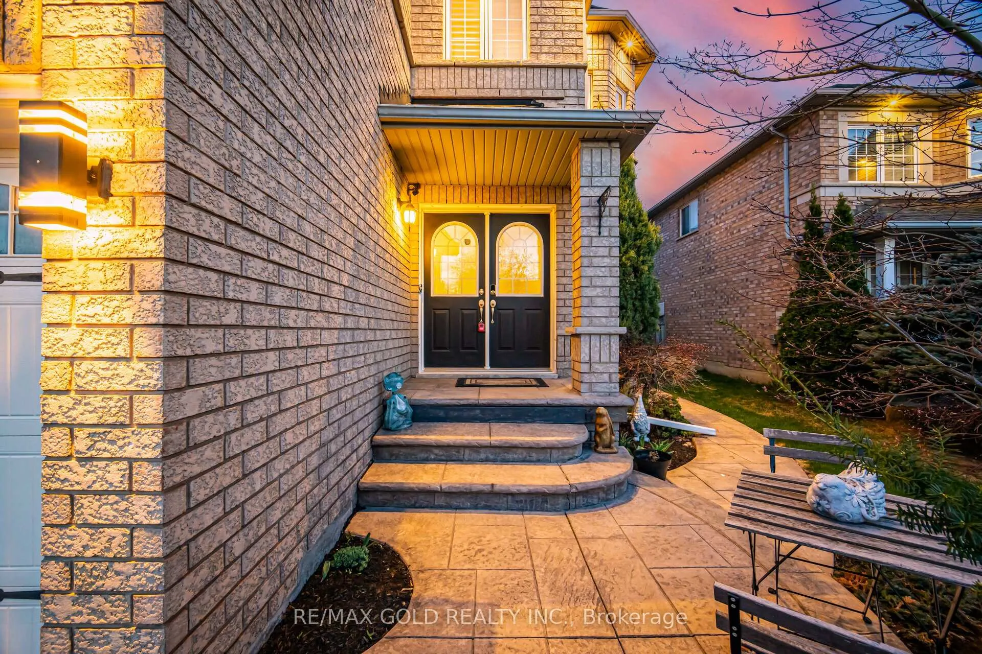 Photo 3 of 55 Royal Valley Drive, Caledon, Rural Caledon — HOMEH