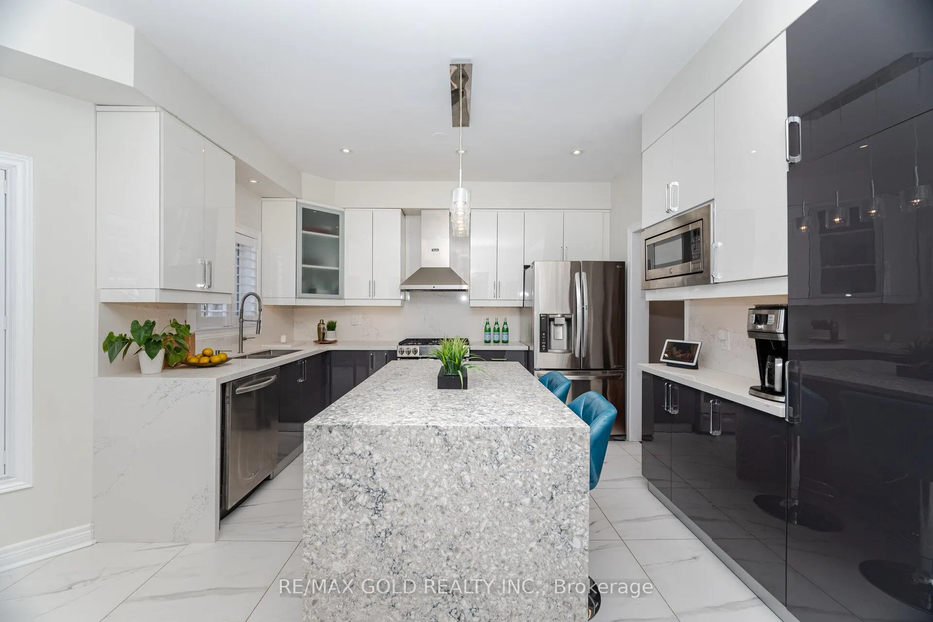 Photo 13 of 55 Royal Valley Drive, Caledon, Rural Caledon — HOMEH