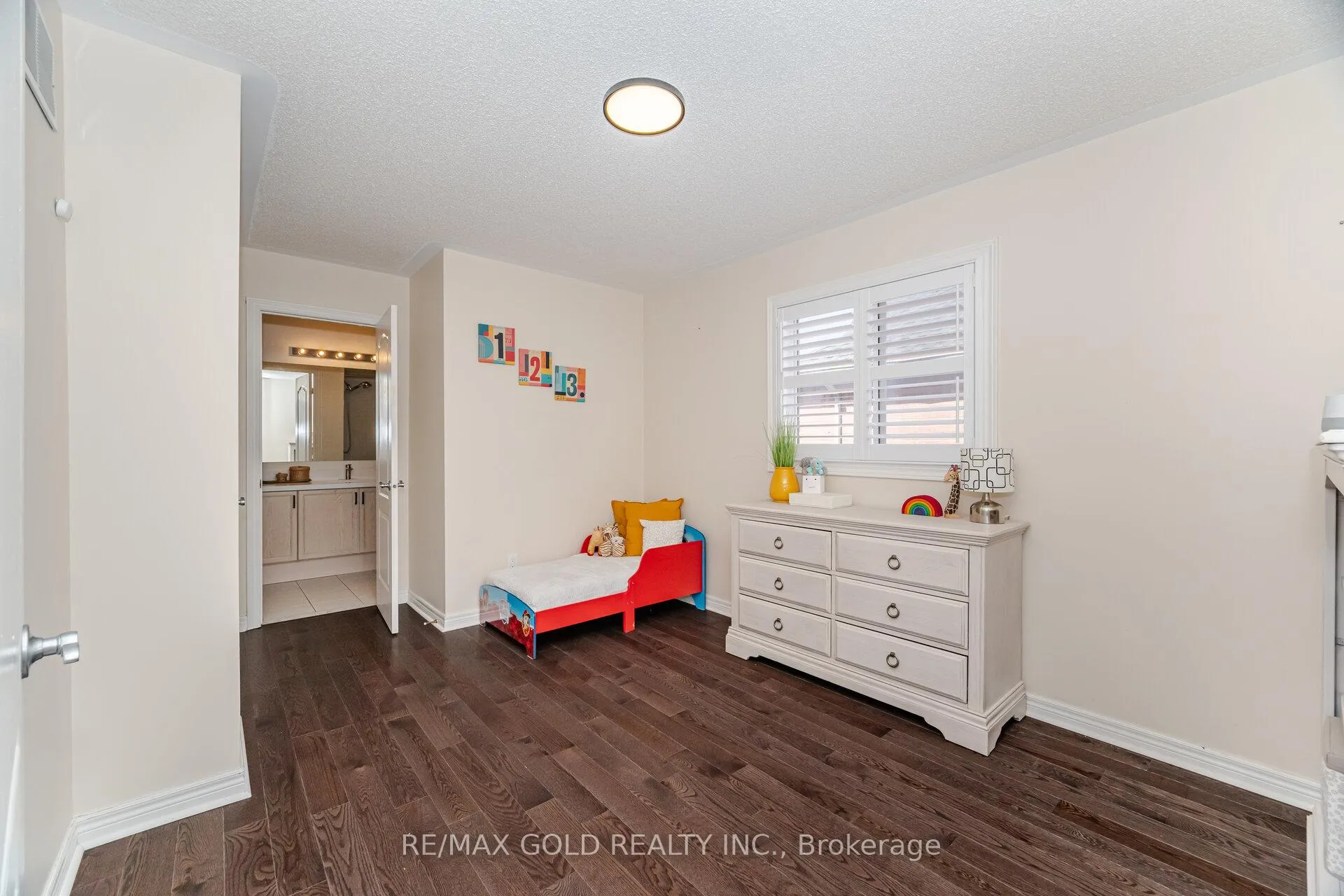 Photo 32 of 55 Royal Valley Drive, Caledon, Rural Caledon — HOMEH