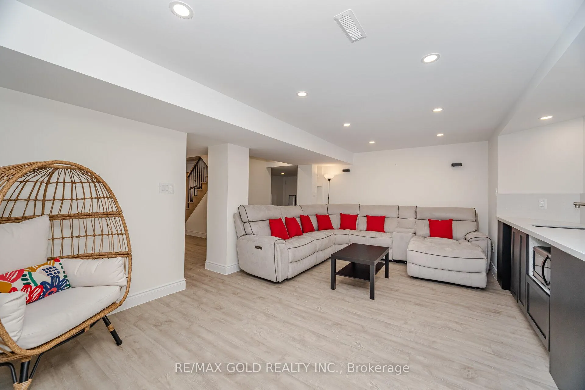Photo 38 of 55 Royal Valley Drive, Caledon, Rural Caledon — HOMEH