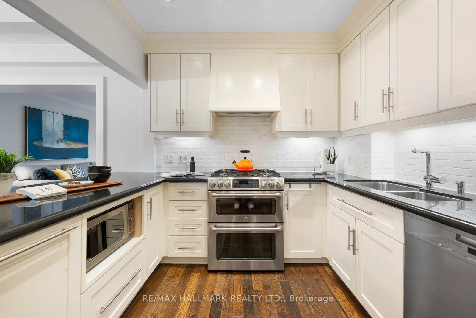 Photo 14 of 176 Melrose Avenue, Toronto, Lawrence Park North — HOMEH
