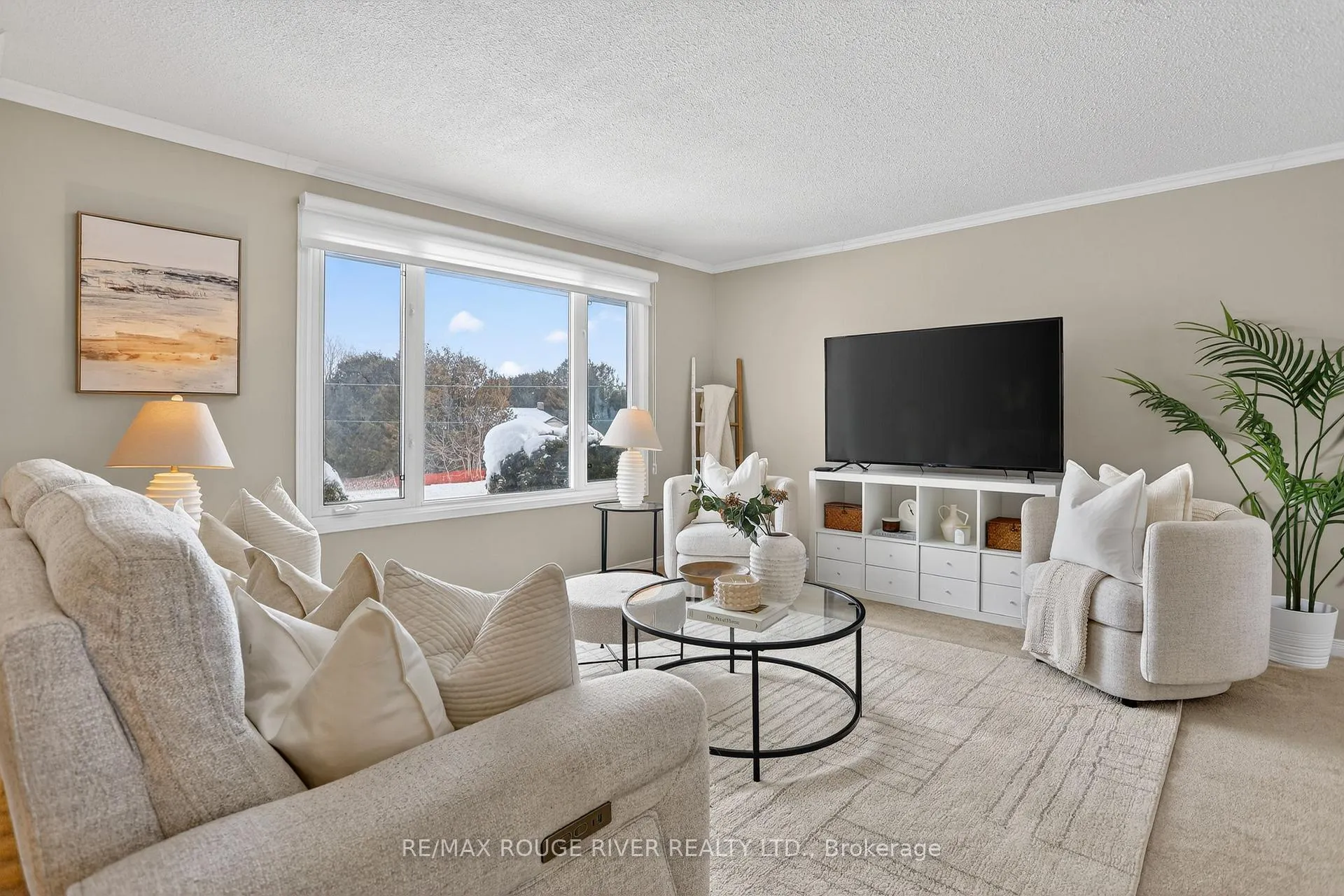 Photo 9 of 244 Union Avenue, Scugog, Port Perry — HOMEH