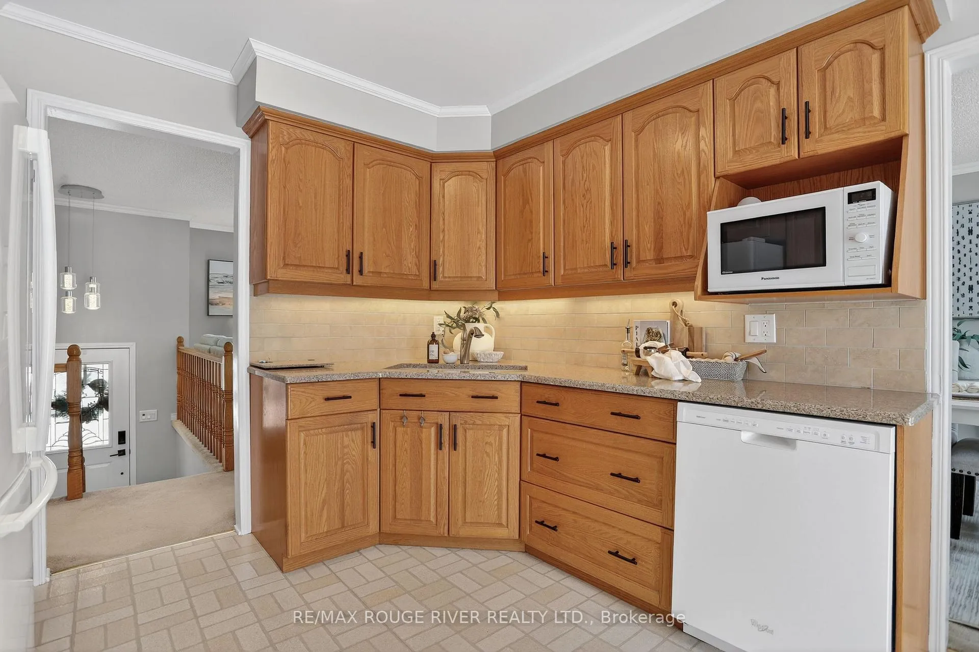 Photo 16 of 244 Union Avenue, Scugog, Port Perry — HOMEH