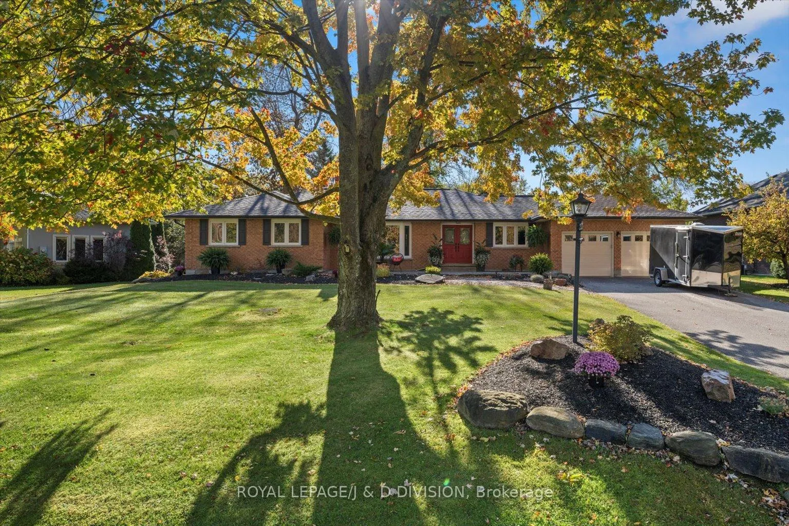 Photo 2 of 233 Bayshore Drive, Ramara, Brechin — HOMEH