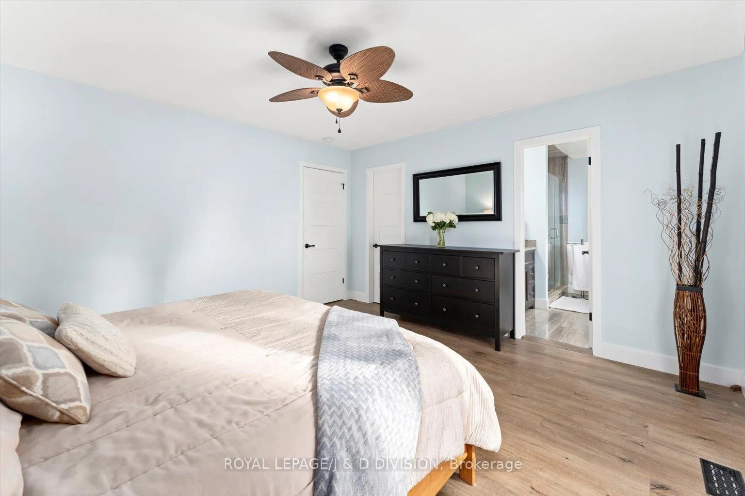 Photo 22 of 233 Bayshore Drive, Ramara, Brechin — HOMEH