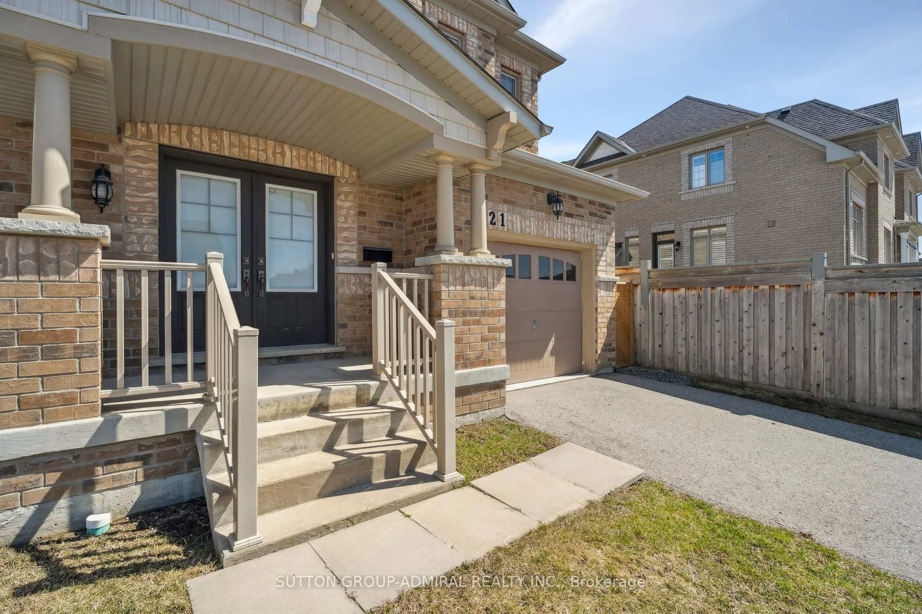 Photo 2 of 21 Cherry Lane, New Tecumseth, Alliston — HOMEH