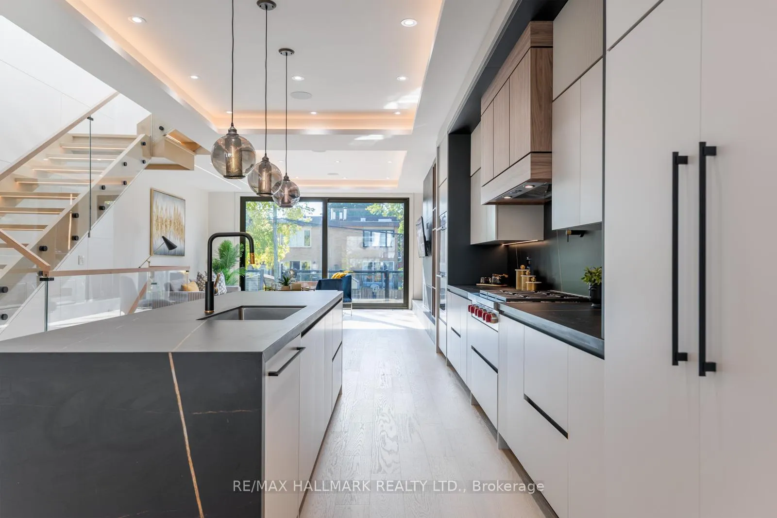 Photo 8 of 359 Cranbrooke Avenue, Toronto, Lawrence Park North — HOMEH