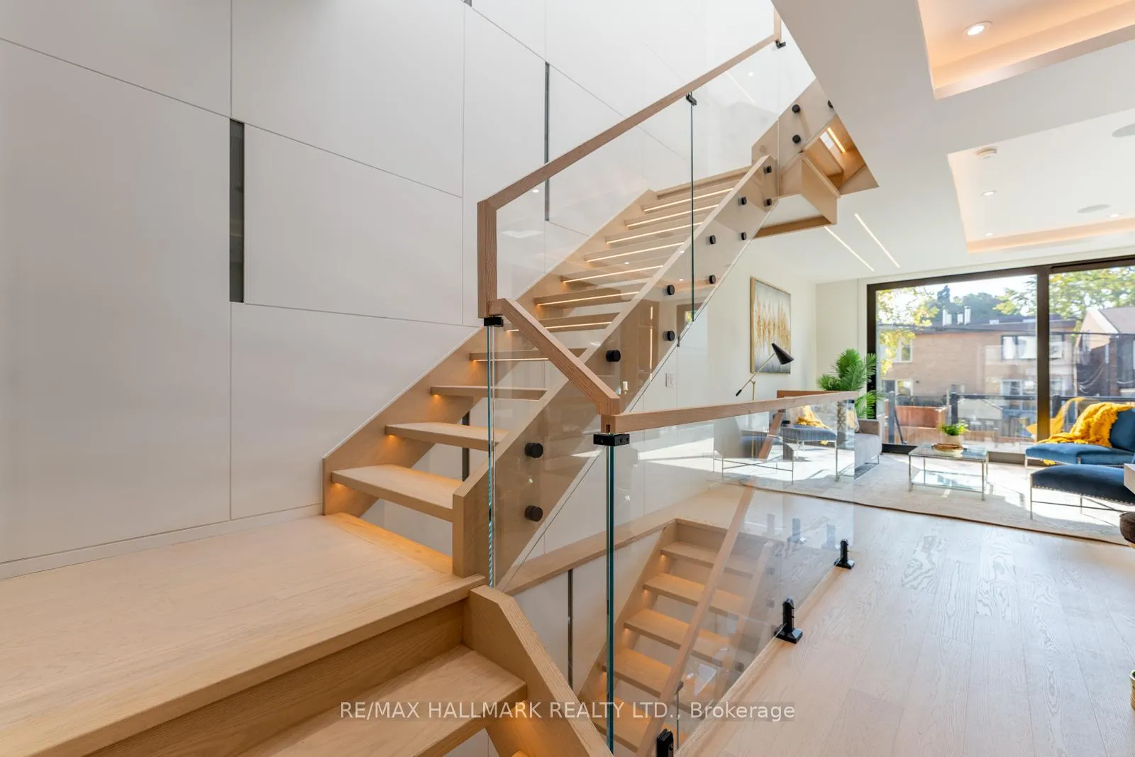 Photo 18 of 359 Cranbrooke Avenue, Toronto, Lawrence Park North — HOMEH