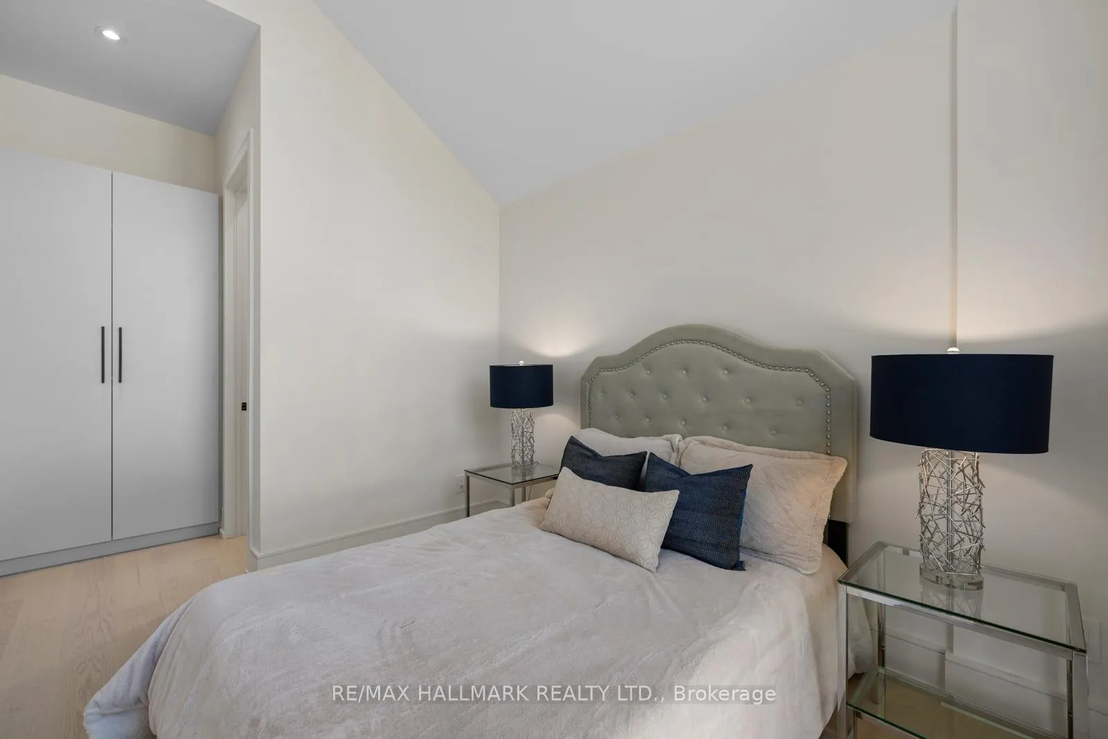 Photo 33 of 359 Cranbrooke Avenue, Toronto, Lawrence Park North — HOMEH