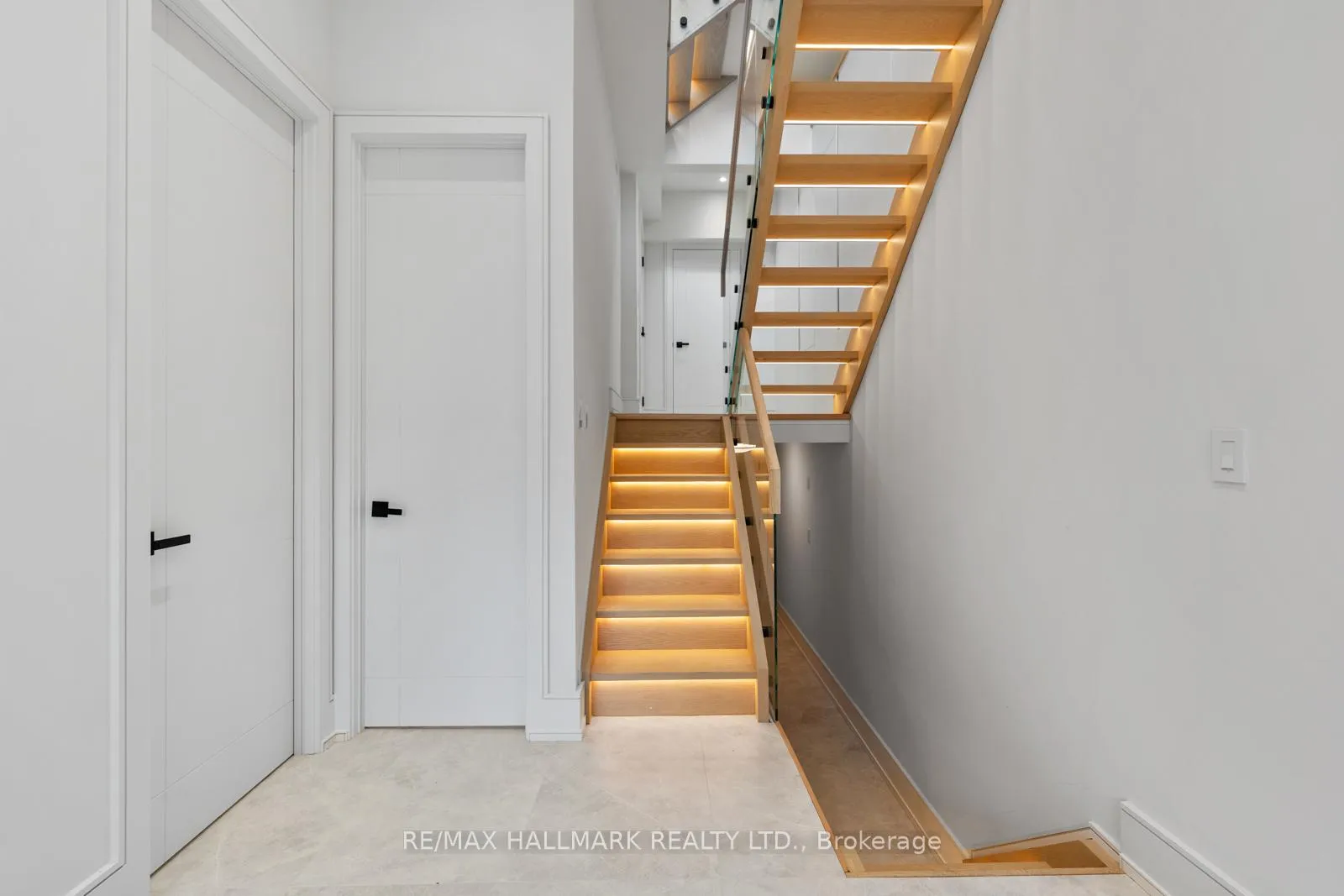 Photo 36 of 359 Cranbrooke Avenue, Toronto, Lawrence Park North — HOMEH