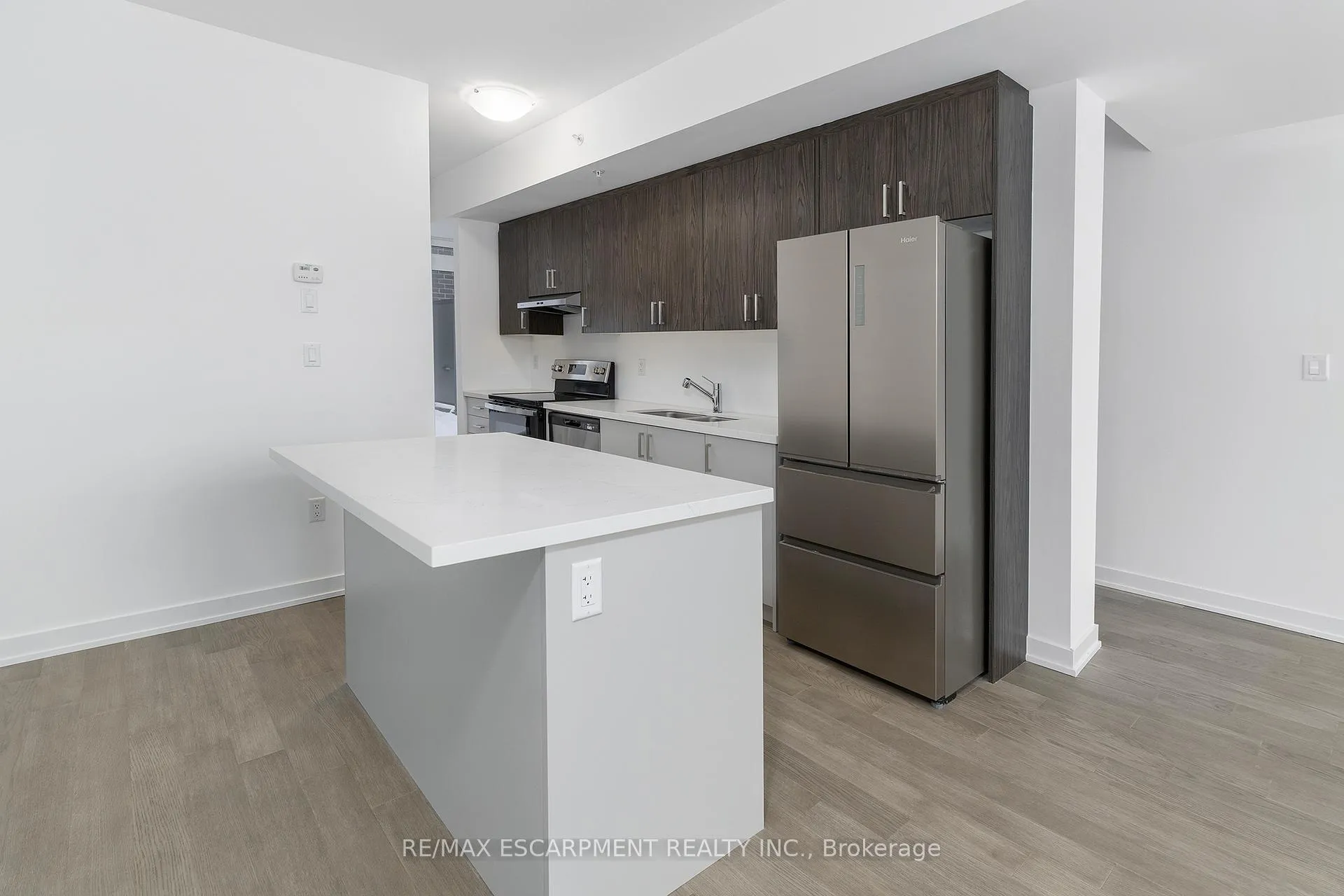 Photo 5 of Unit 23, 188 Angus Drive, Ajax, Central — HOMEH