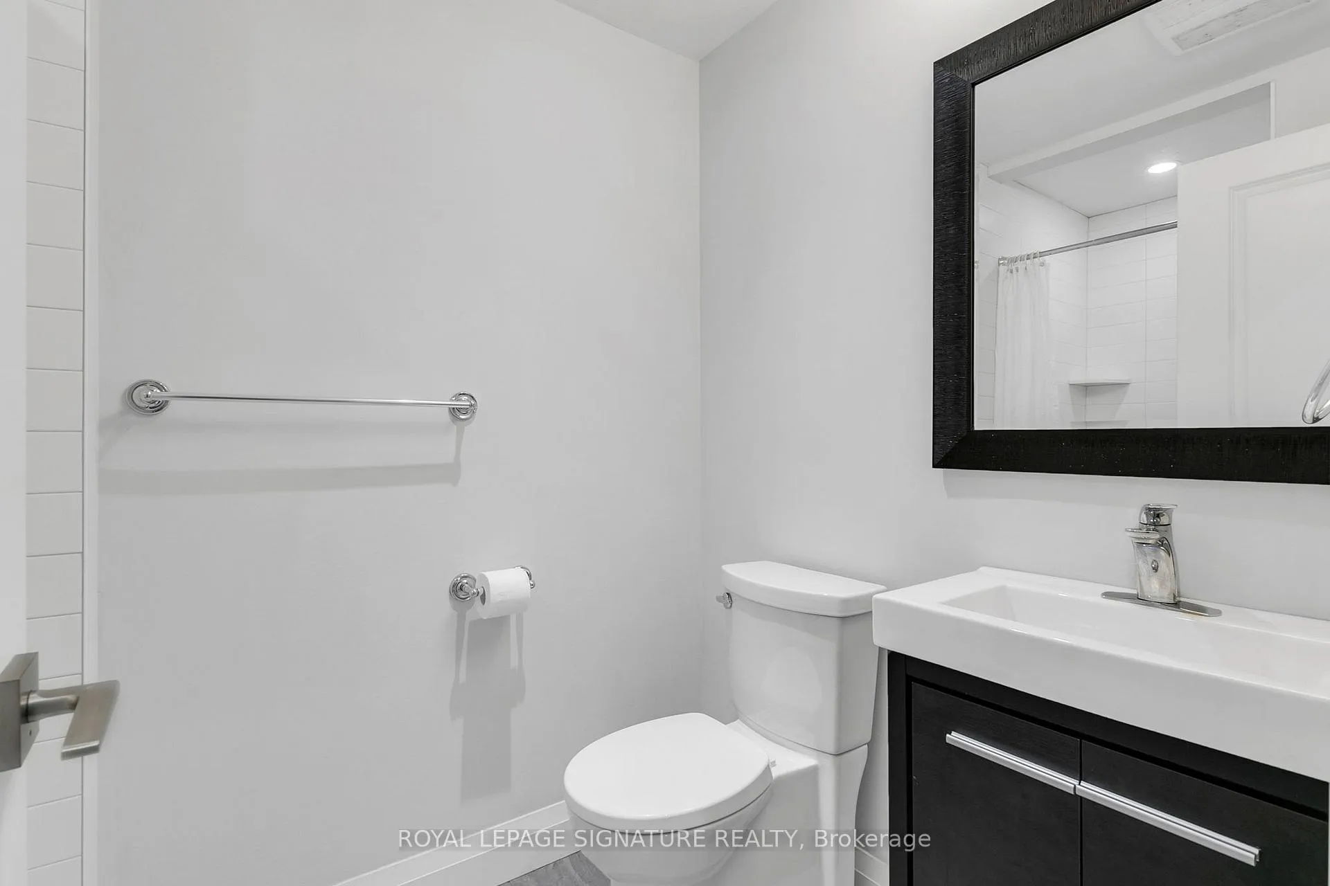 Photo 20 of 63 Thyra Avenue, Toronto, Crescent Town — HOMEH