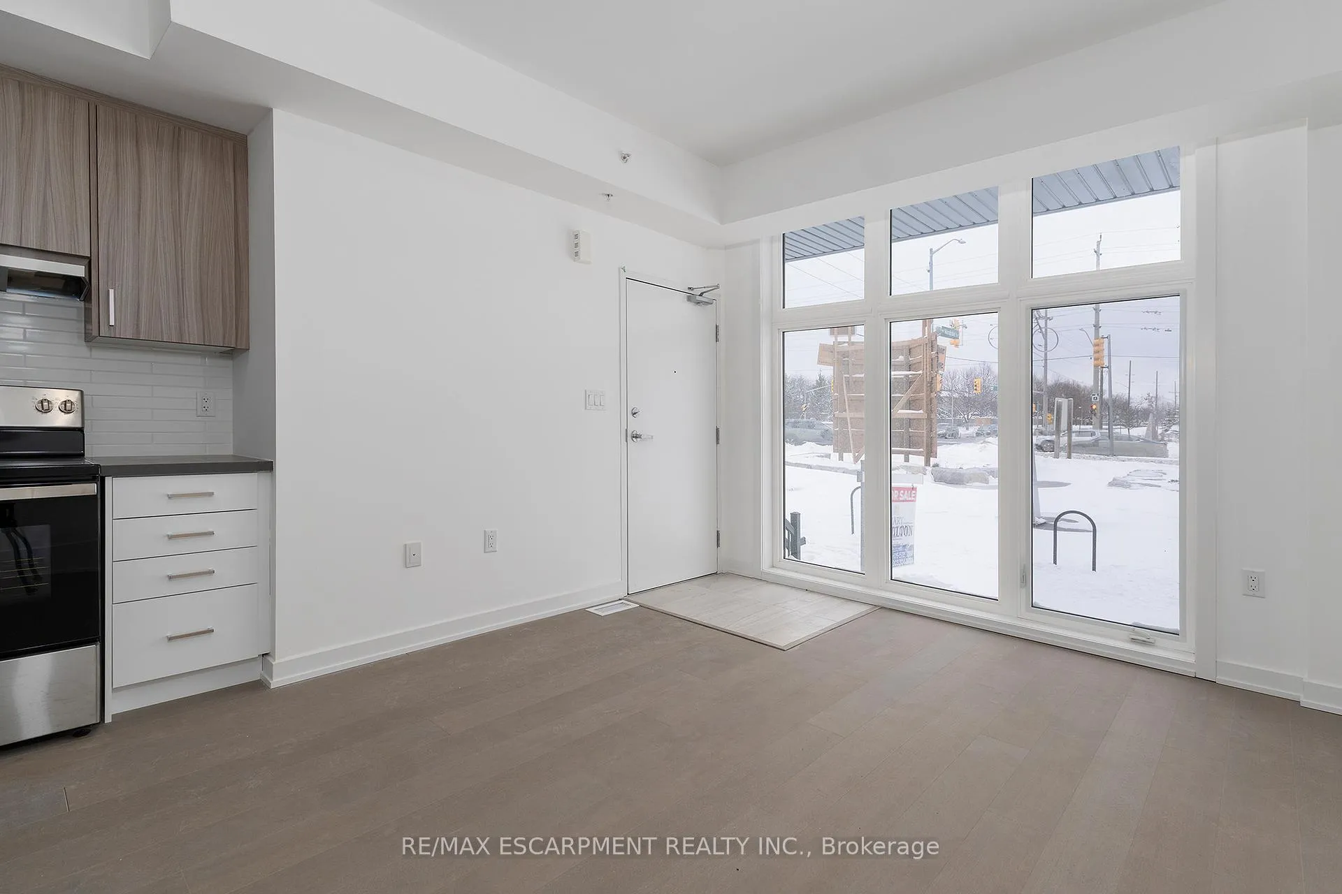 Photo 4 of Unit 24, 188 Angus Drive, Ajax, Central — HOMEH