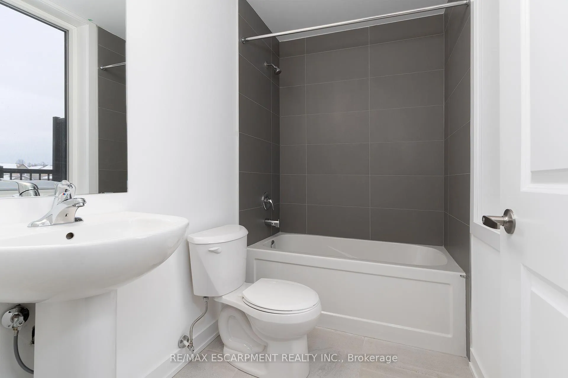 Photo 9 of Unit 24, 188 Angus Drive, Ajax, Central — HOMEH