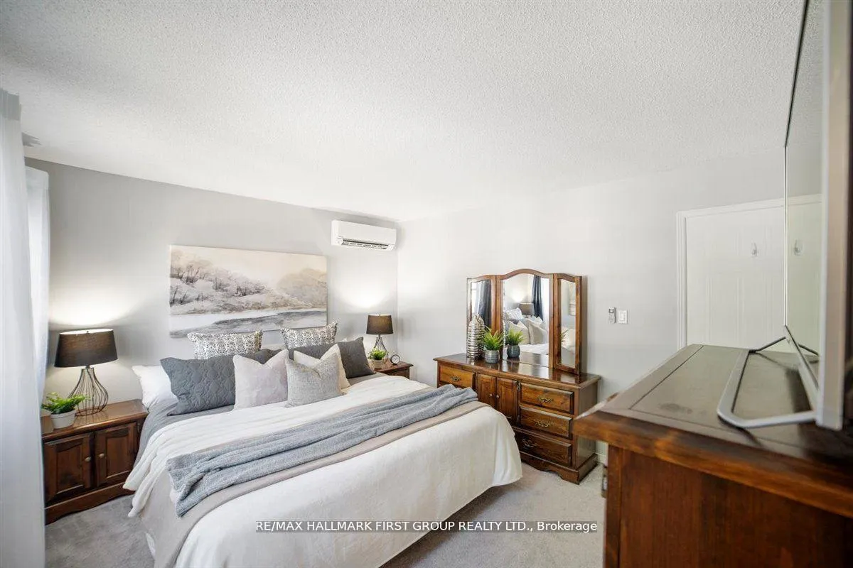 Photo 16 of 1617 Norwill Crescent, Oshawa, Samac — HOMEH